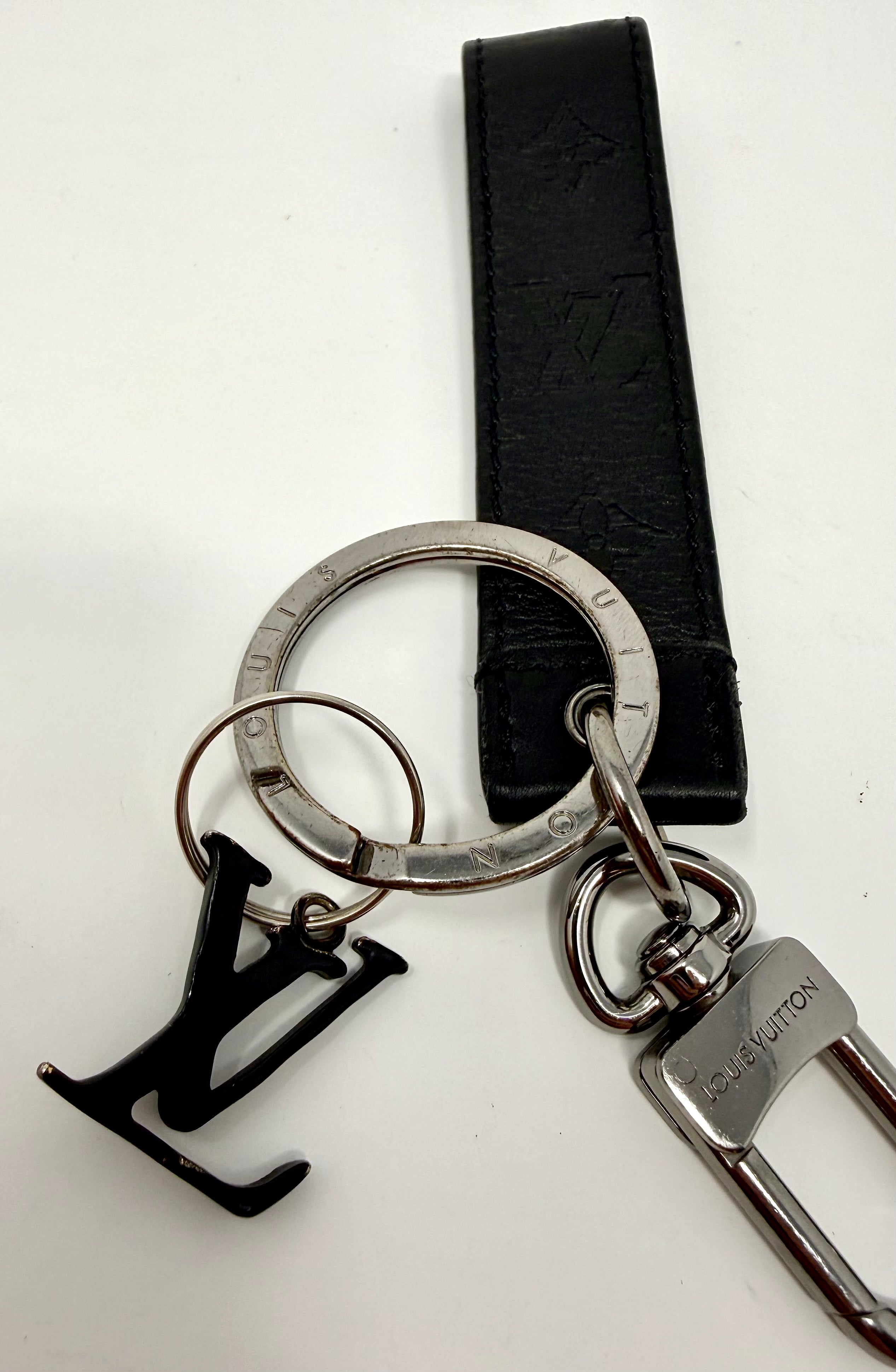 Louis Vuitton LV Shadow Dragonne Key Holder & Bag Charm – (M01298) Black, Full Set