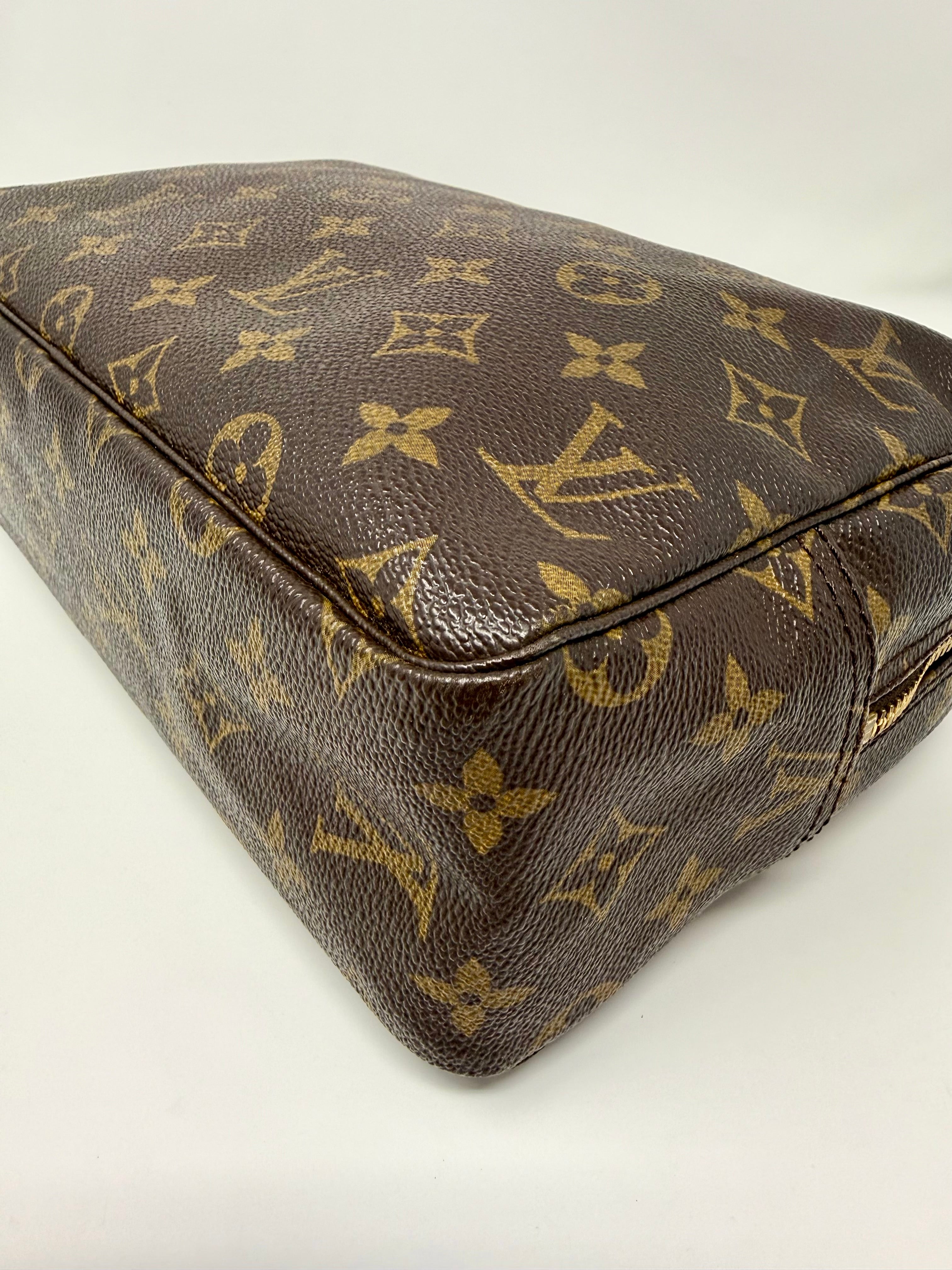 Louis Vuitton Vintage Monogram Trousse Toilette 28 (881 NO)