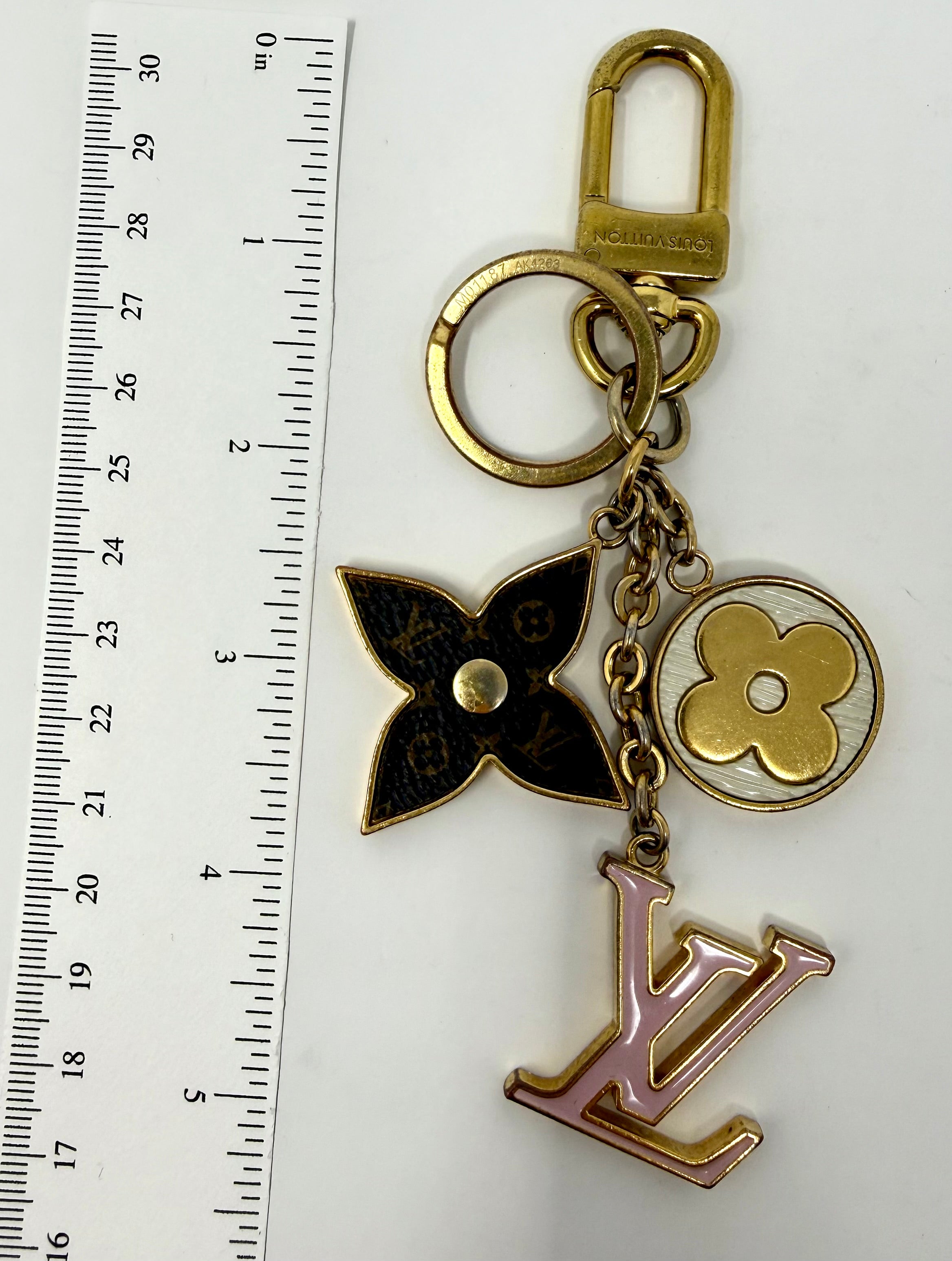 Louis Vuitton Spring Street Bag Charm & Key Holder – Pink M01187