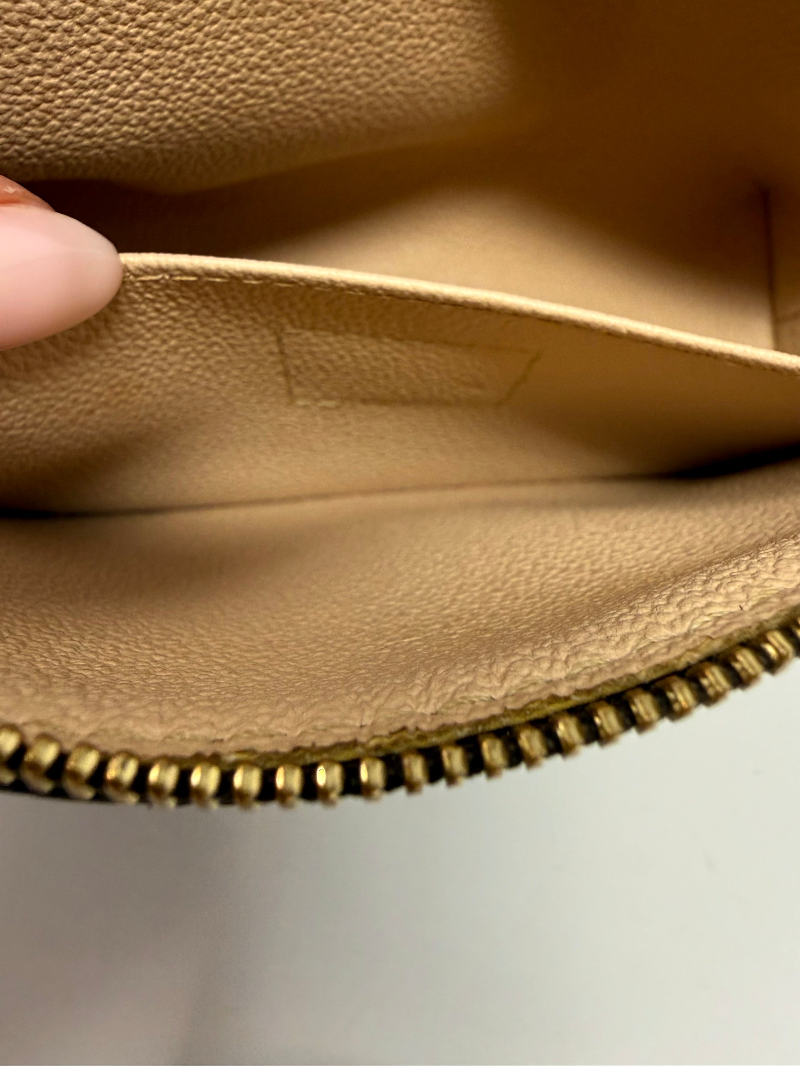 Louis Vuitton Monogram Cosmetic Pouch PM | CA0045 | 2005