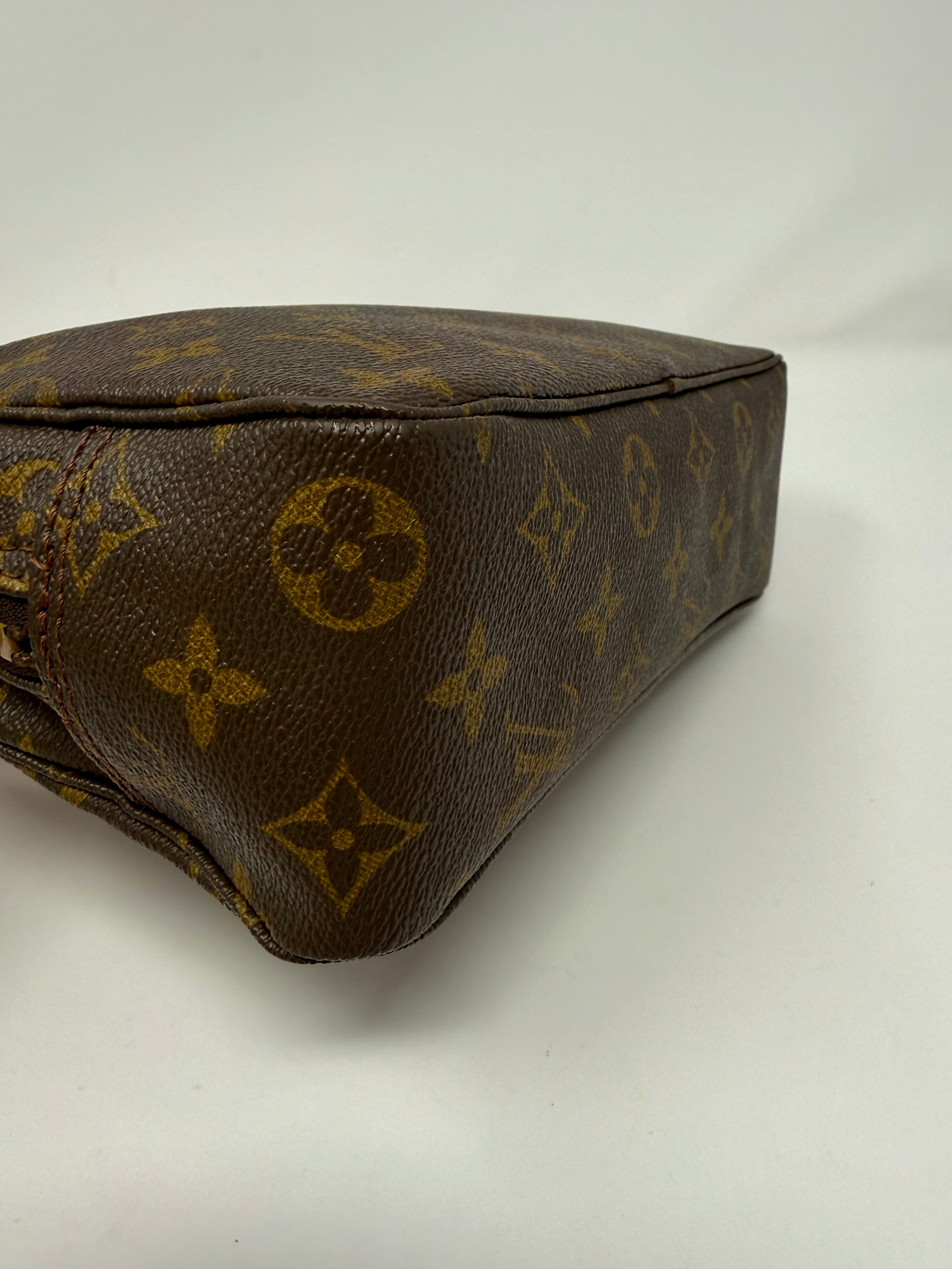 Louis Vuitton Vintage Trousse Toilette 23 Monogram | Pre-Date Code
