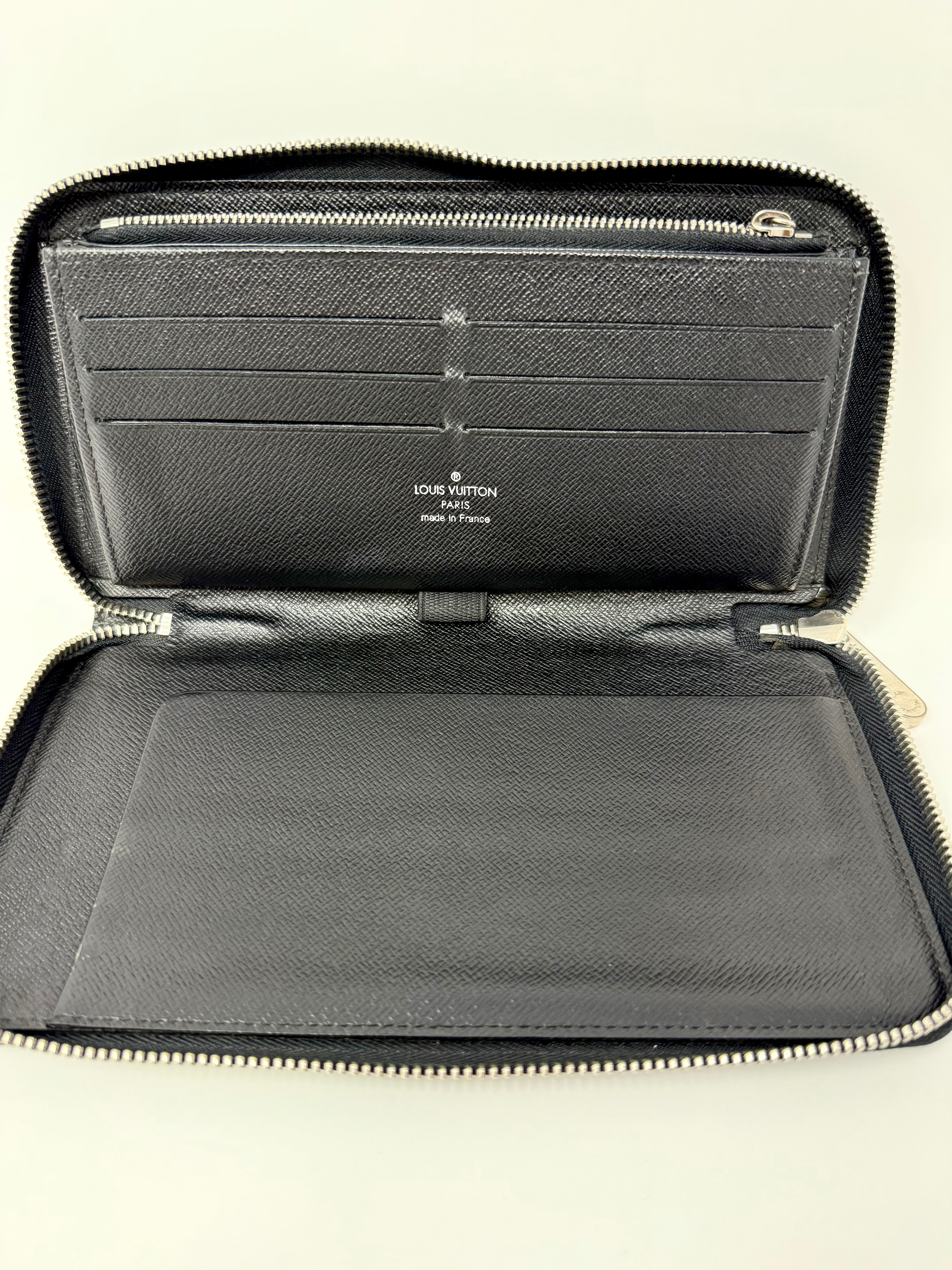 Louis Vuitton Black Epi Leather Zippy Organizer Wallet, SN5008 (2008)