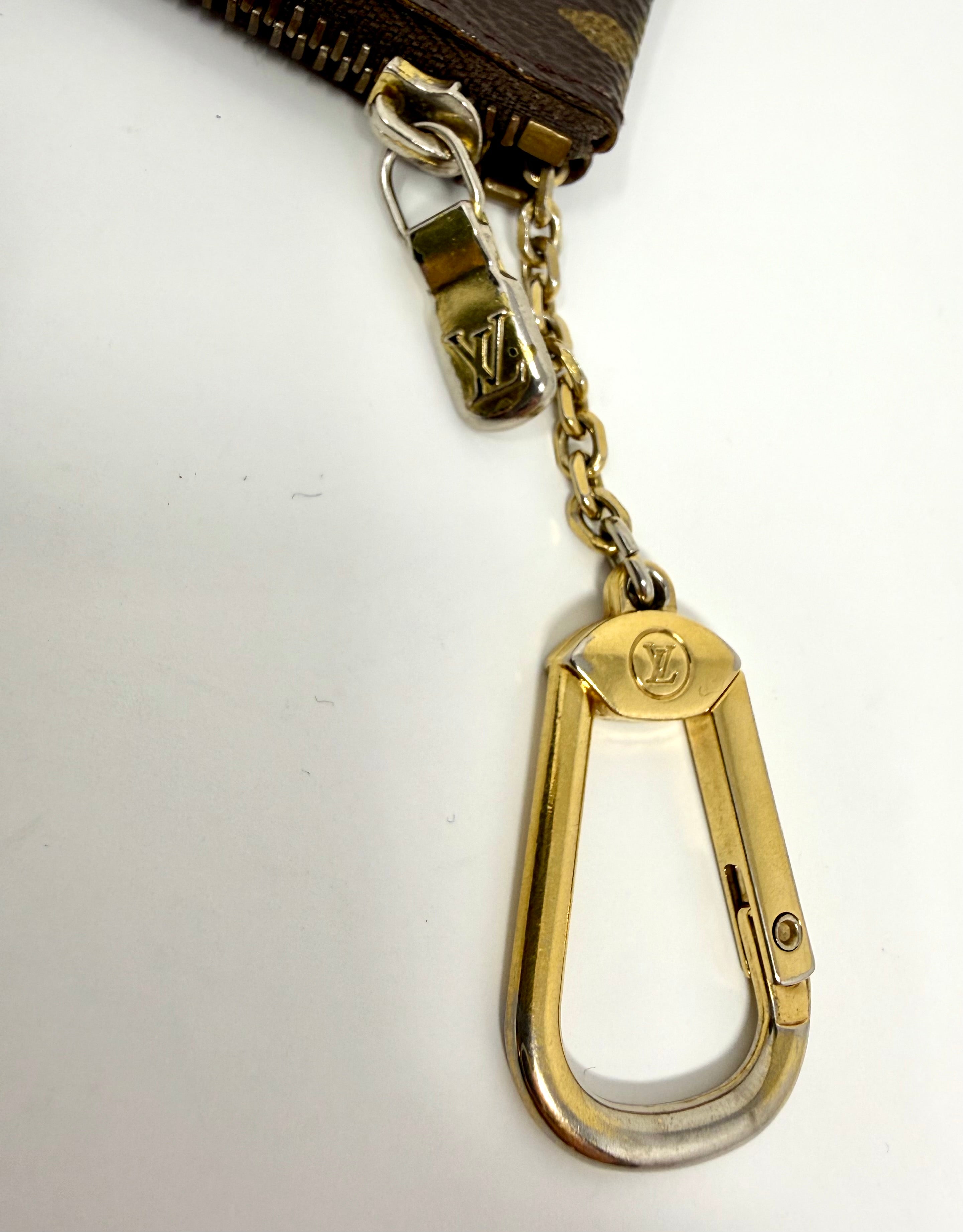 Louis Vuitton Monogram Key Pouch / Pochette Clés, CA2088 (2008)