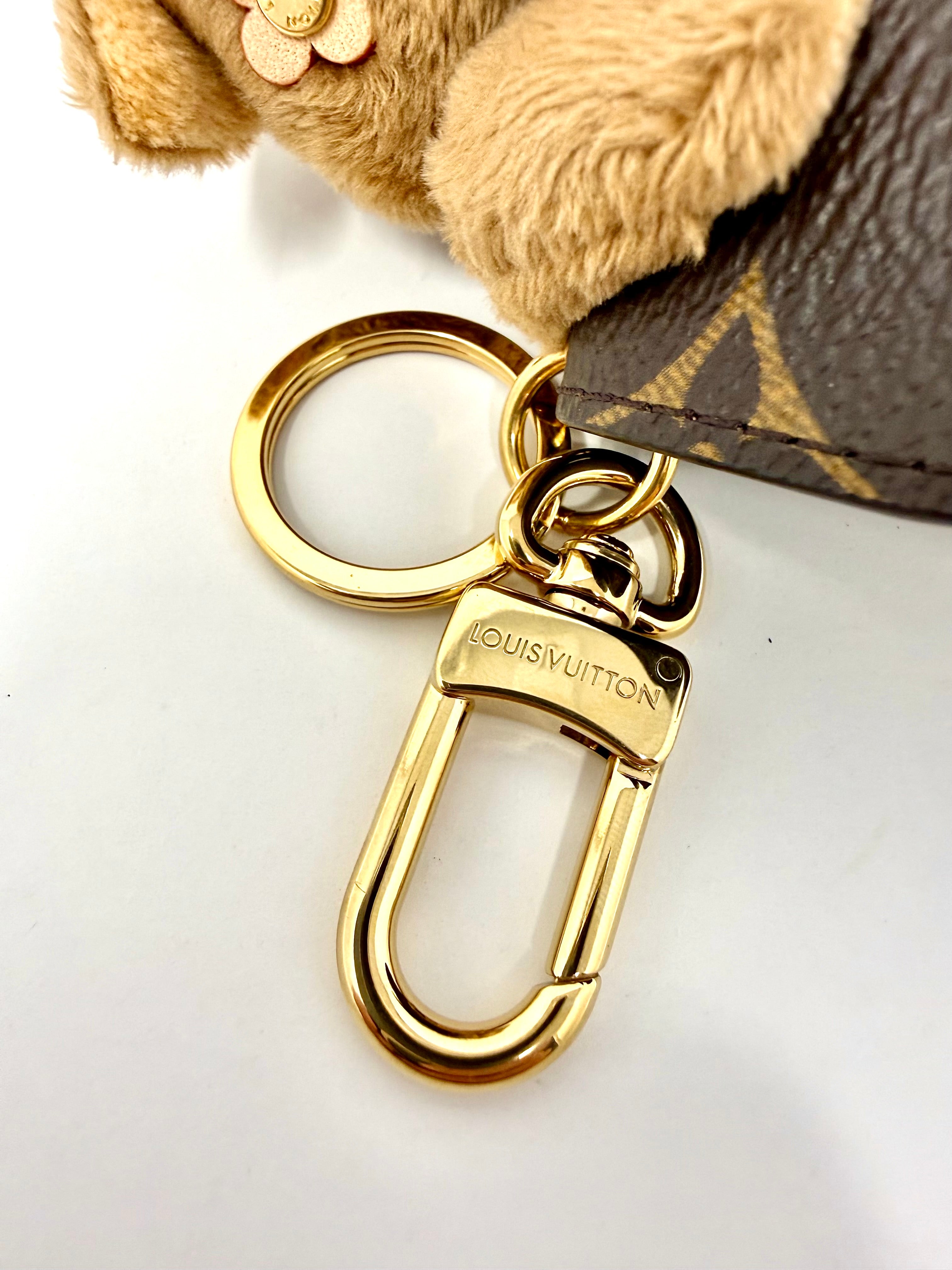Louis Vuitton LV Cute Cat Pouch Earphone Case – Monogram M03748, Like New