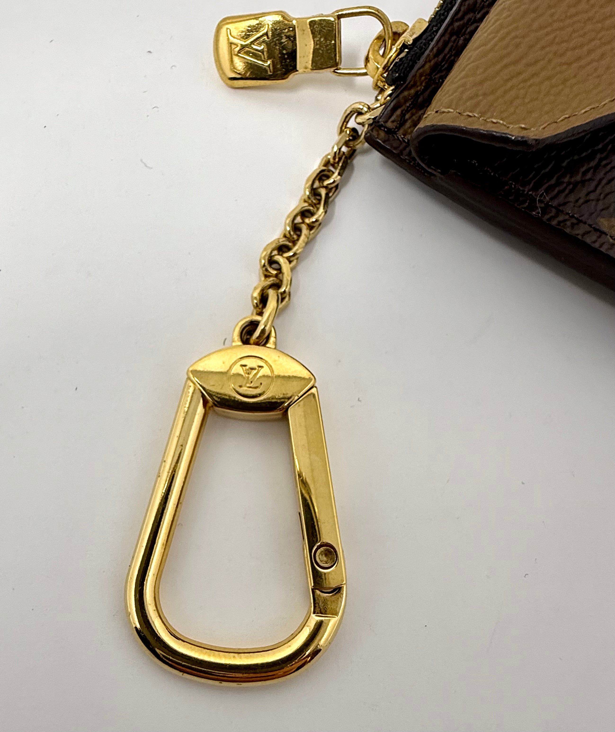 Louis Vuitton Reverse Monogram Recto Verso Card Holder (M81303)- microchipped