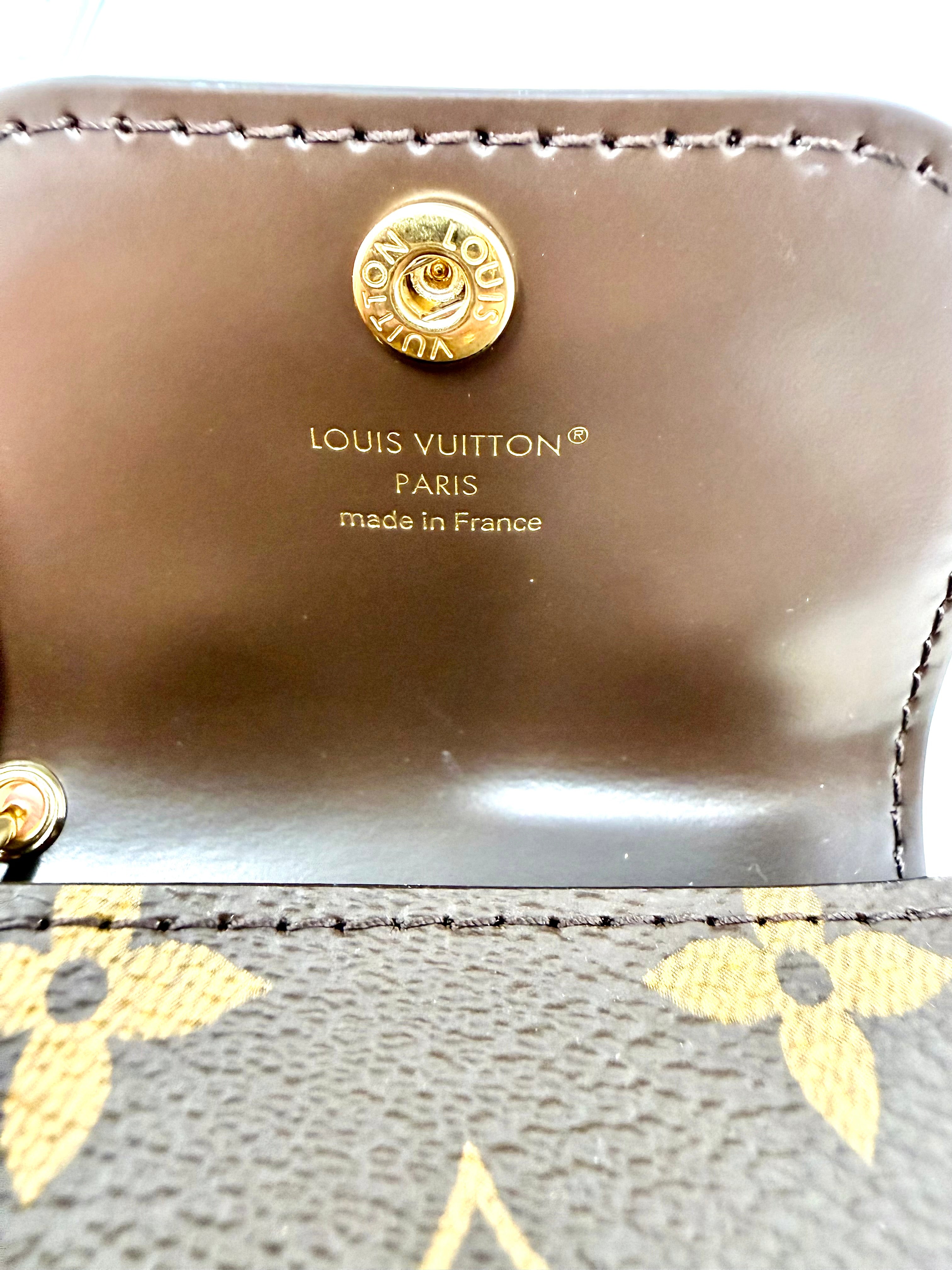 Louis Vuitton LV Cute Cat Pouch Earphone Case – Monogram M03748, Like New