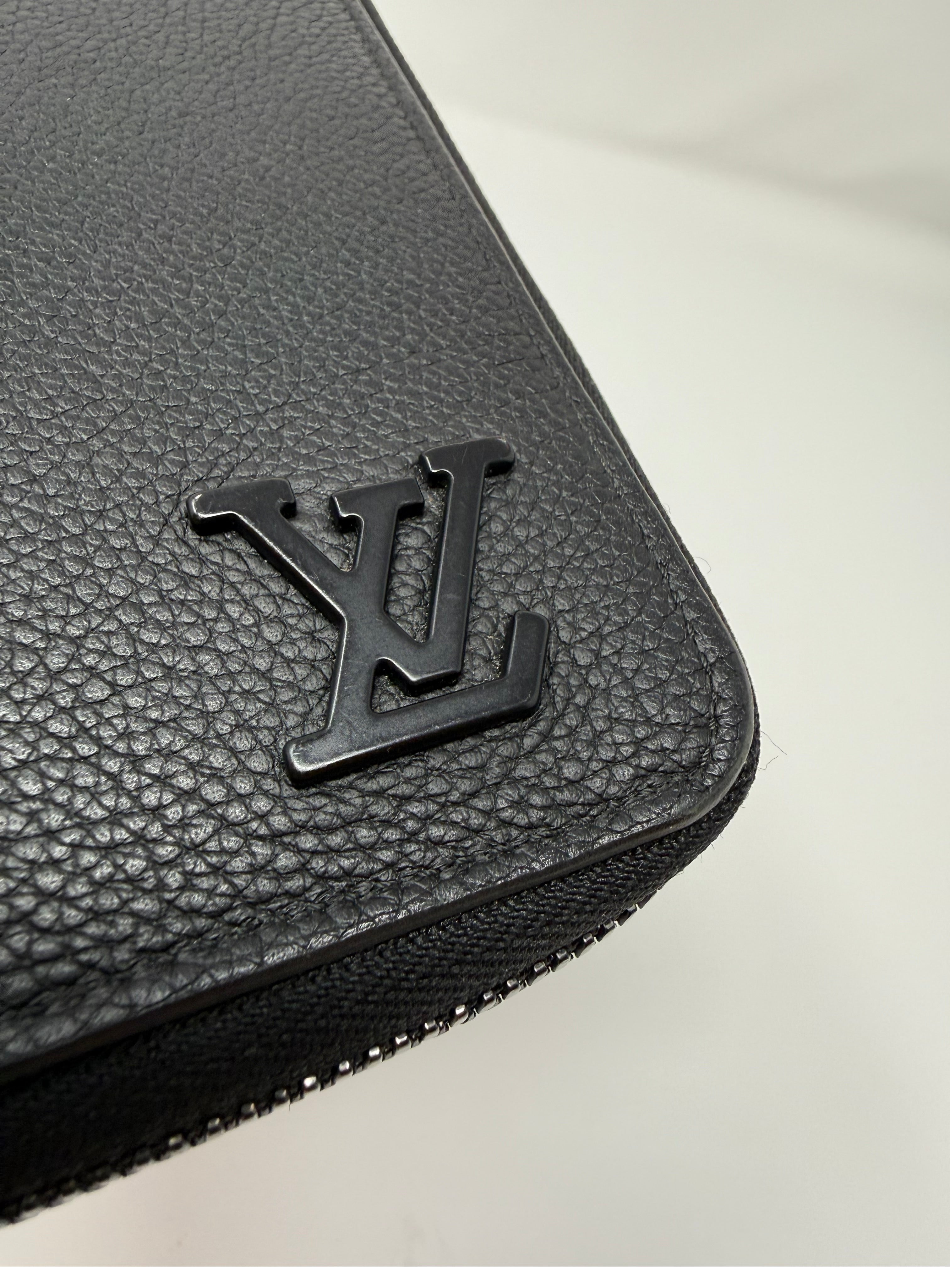 Louis Vuitton Aerogram Zippy Wallet Vertical – Black Leather | Full Set