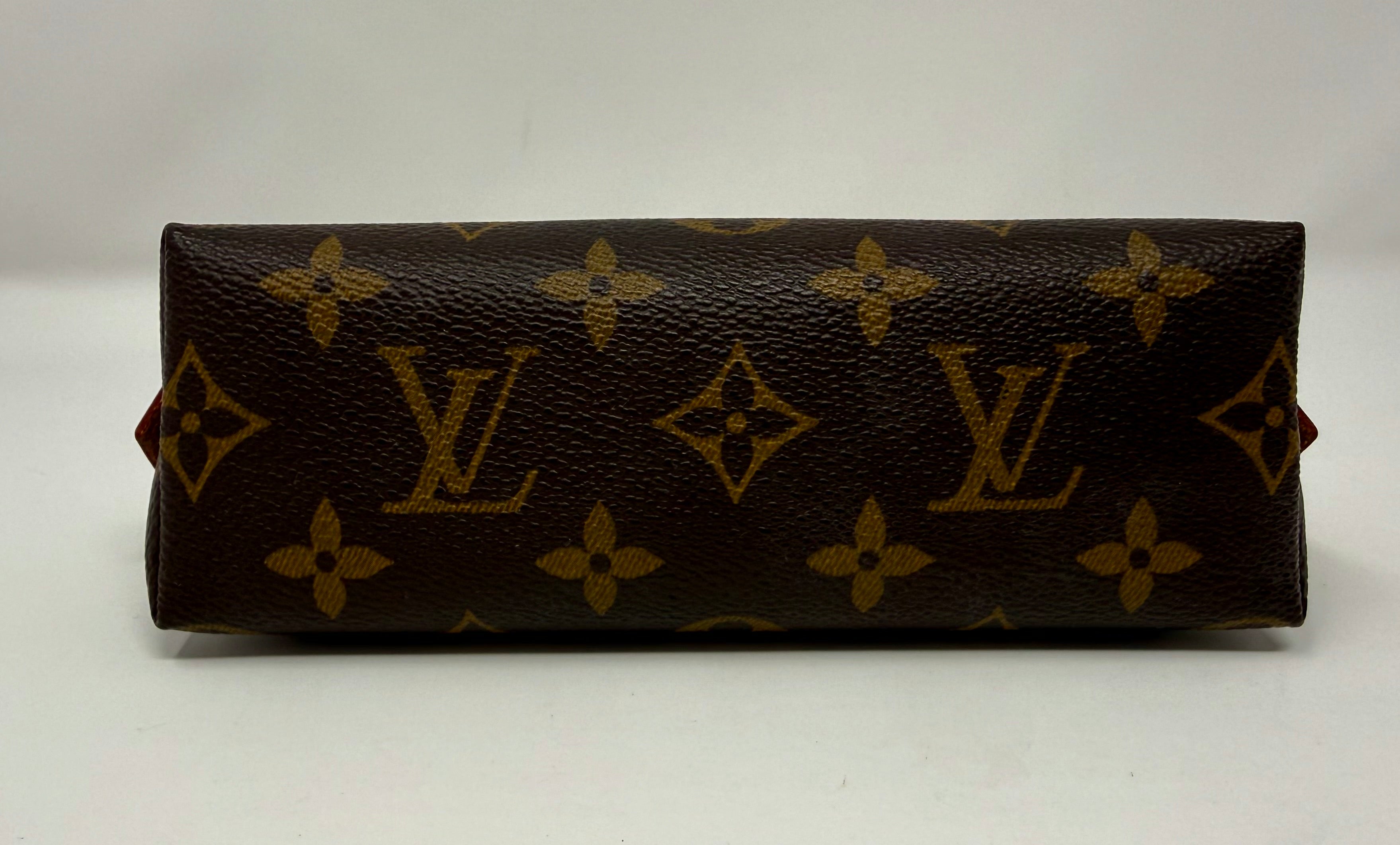 Louis Vuitton Monogram Cosmetic Pouch PM | CA0045 | 2005