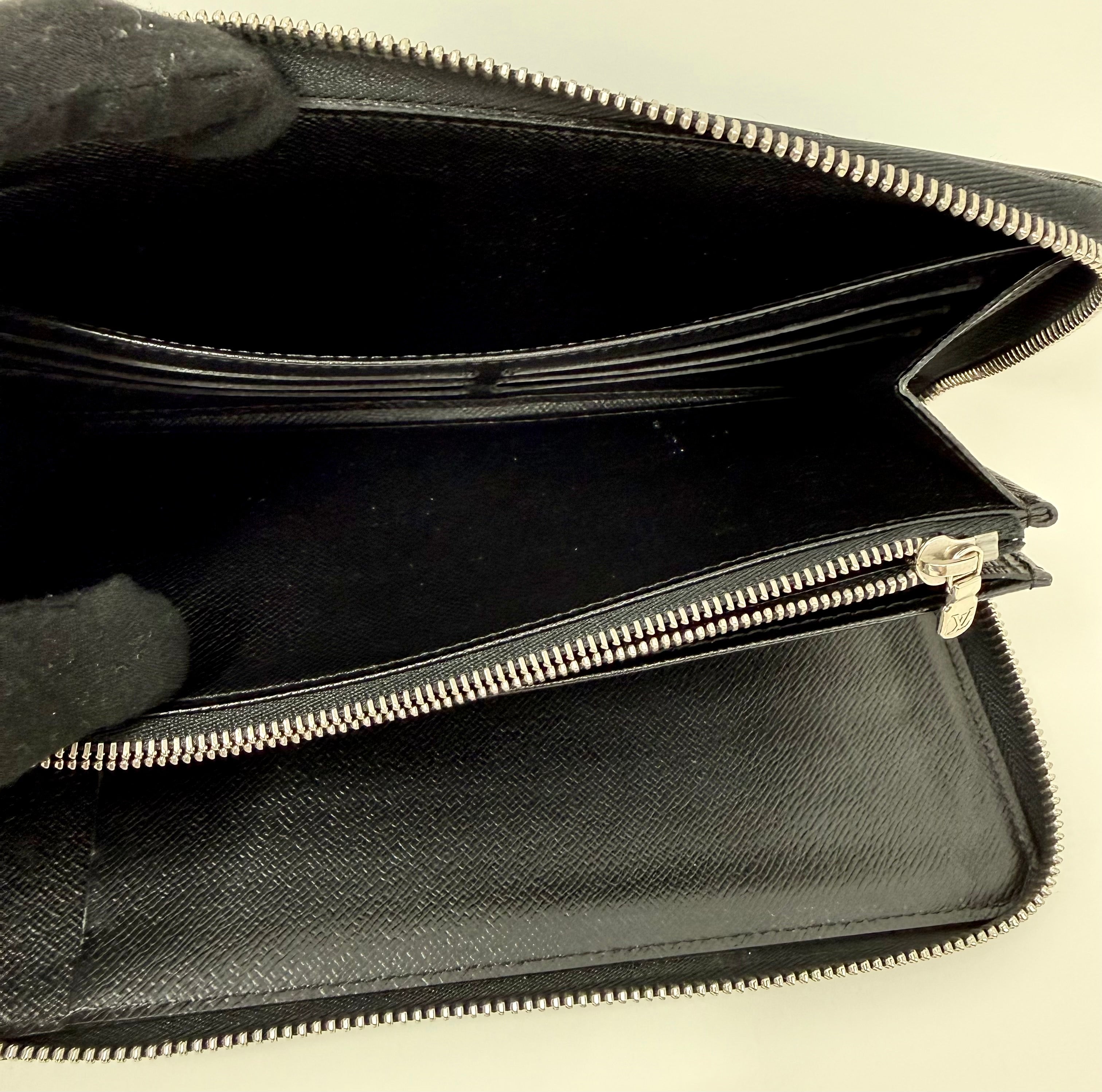 Louis Vuitton Black Epi Leather Zippy Organizer Wallet, SN5008 (2008)