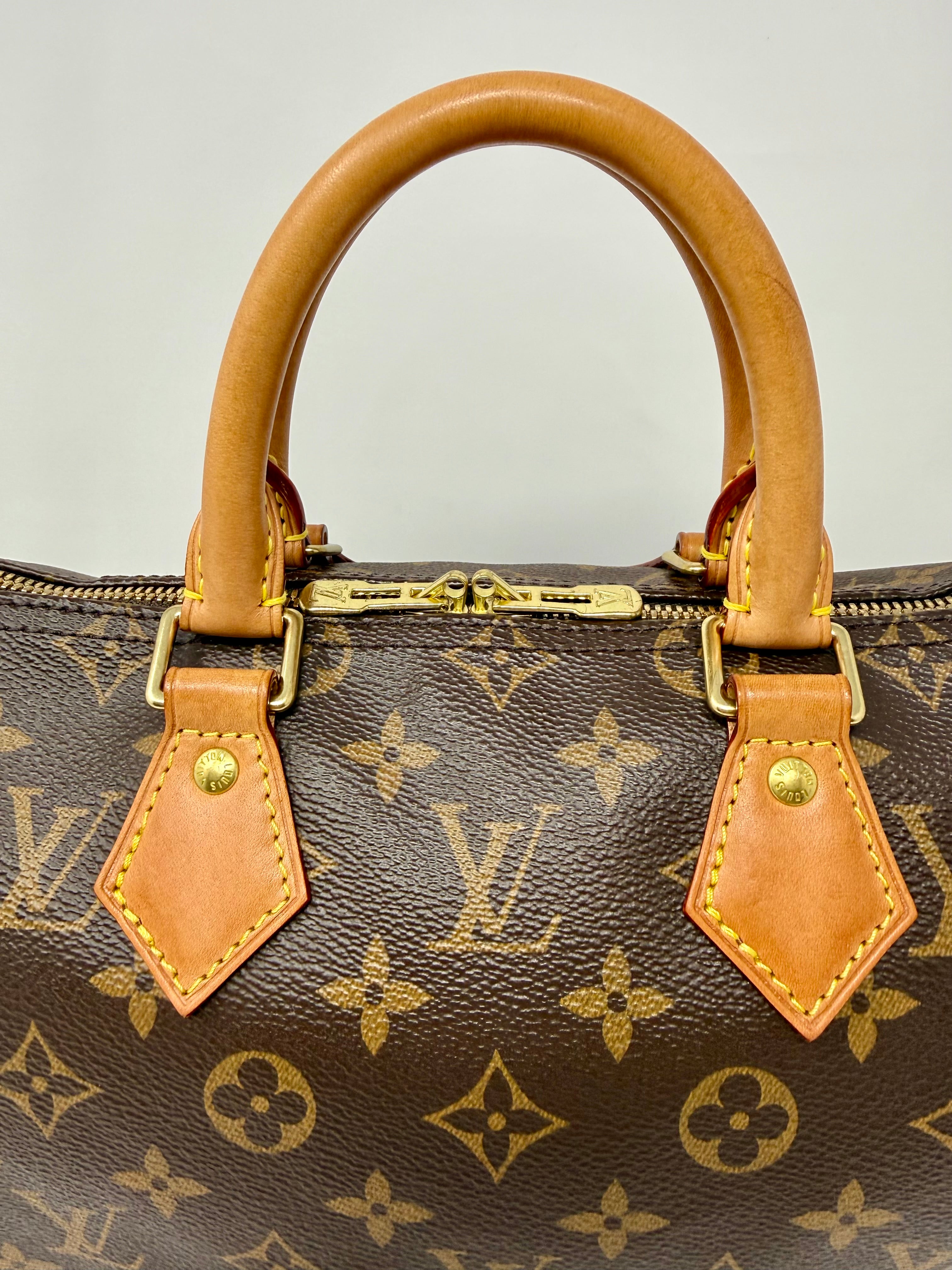 Louis Vuitton Speedy 25 Bandoulière – Monogram Canvas, Modern Version, Post 2021 (Microchipped)