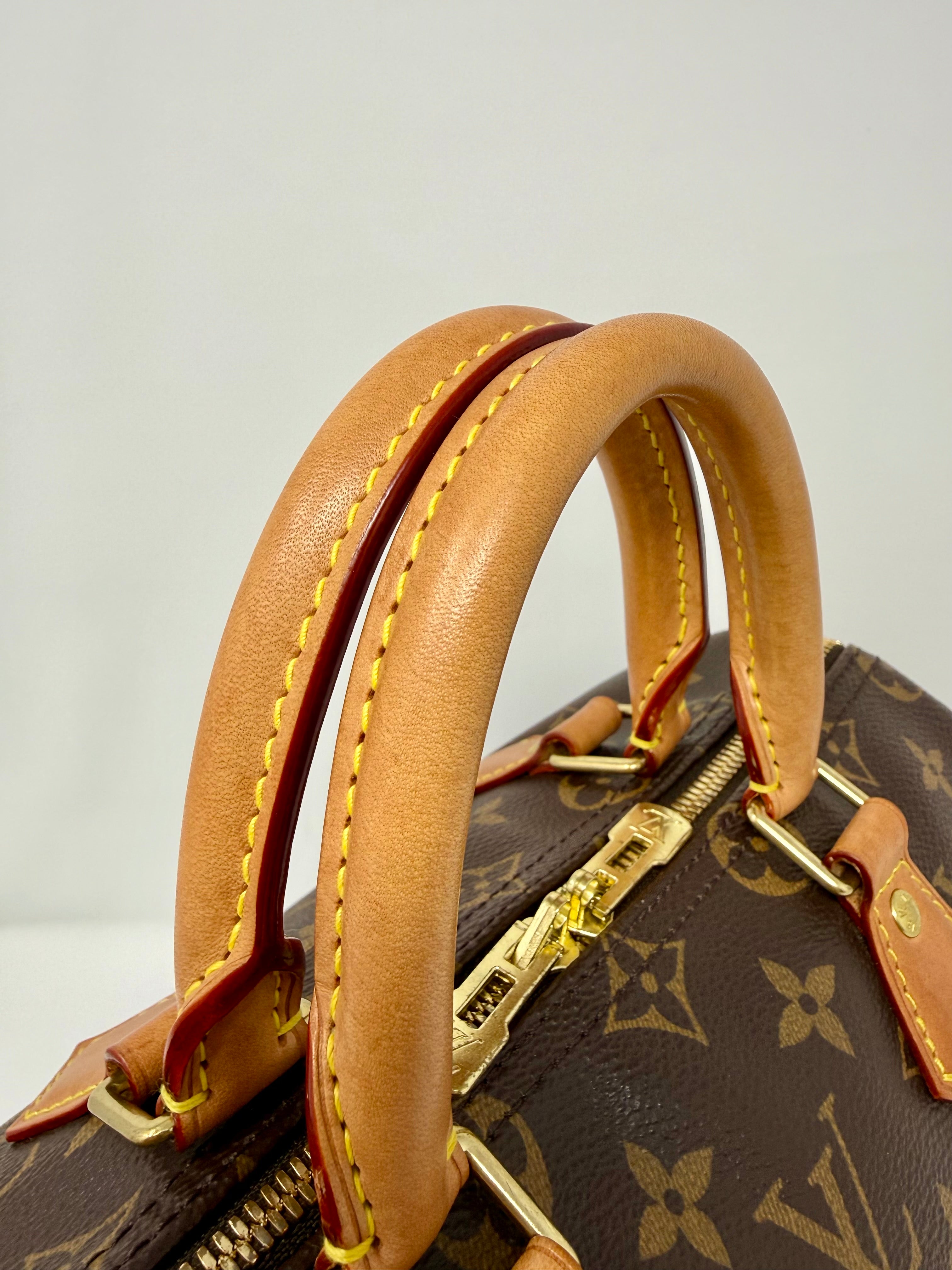 Louis Vuitton Speedy 25 Bandoulière – Monogram Canvas, Modern Version, Post 2021 (Microchipped)