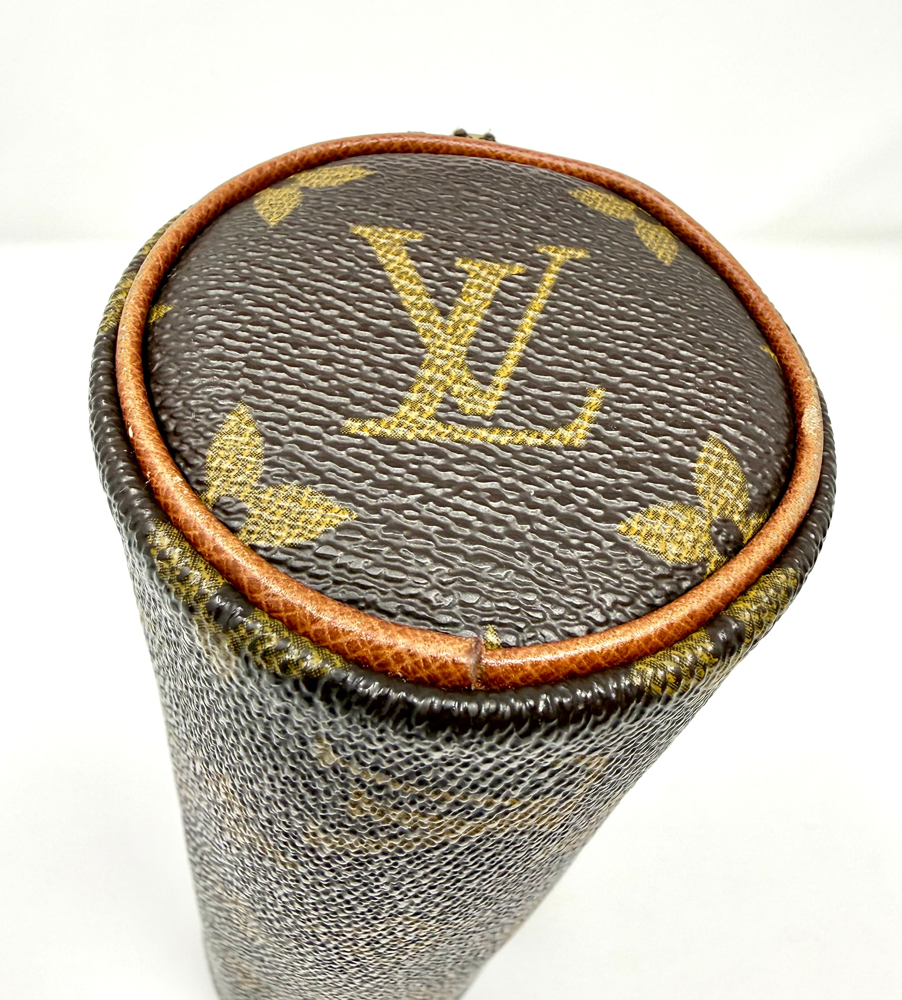 Louis Vuitton Trousse Ronde 20 Monogram Pouch, Vintage 1991 | RA0921