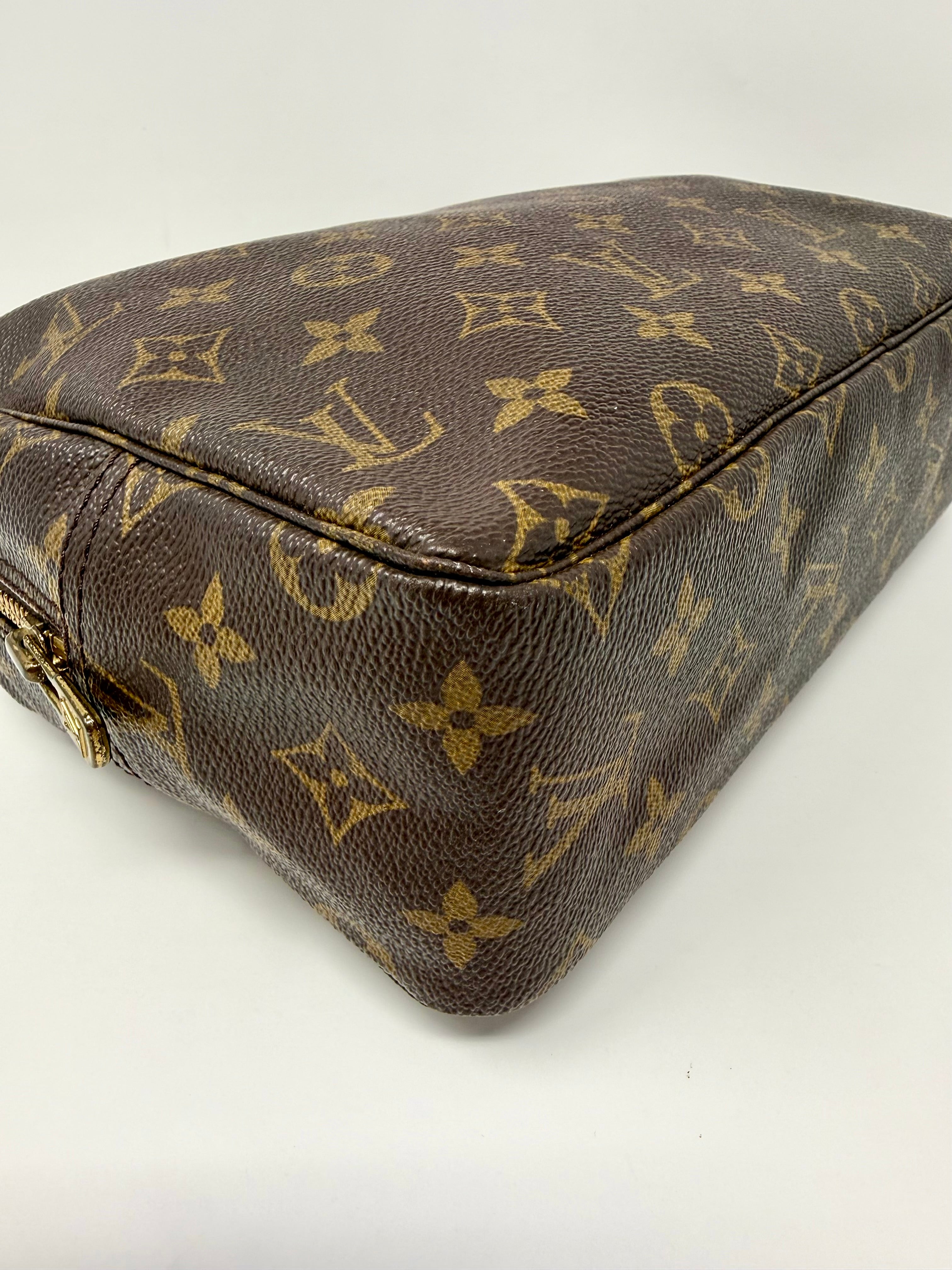 Louis Vuitton Vintage Monogram Trousse Toilette 28 (881 NO)