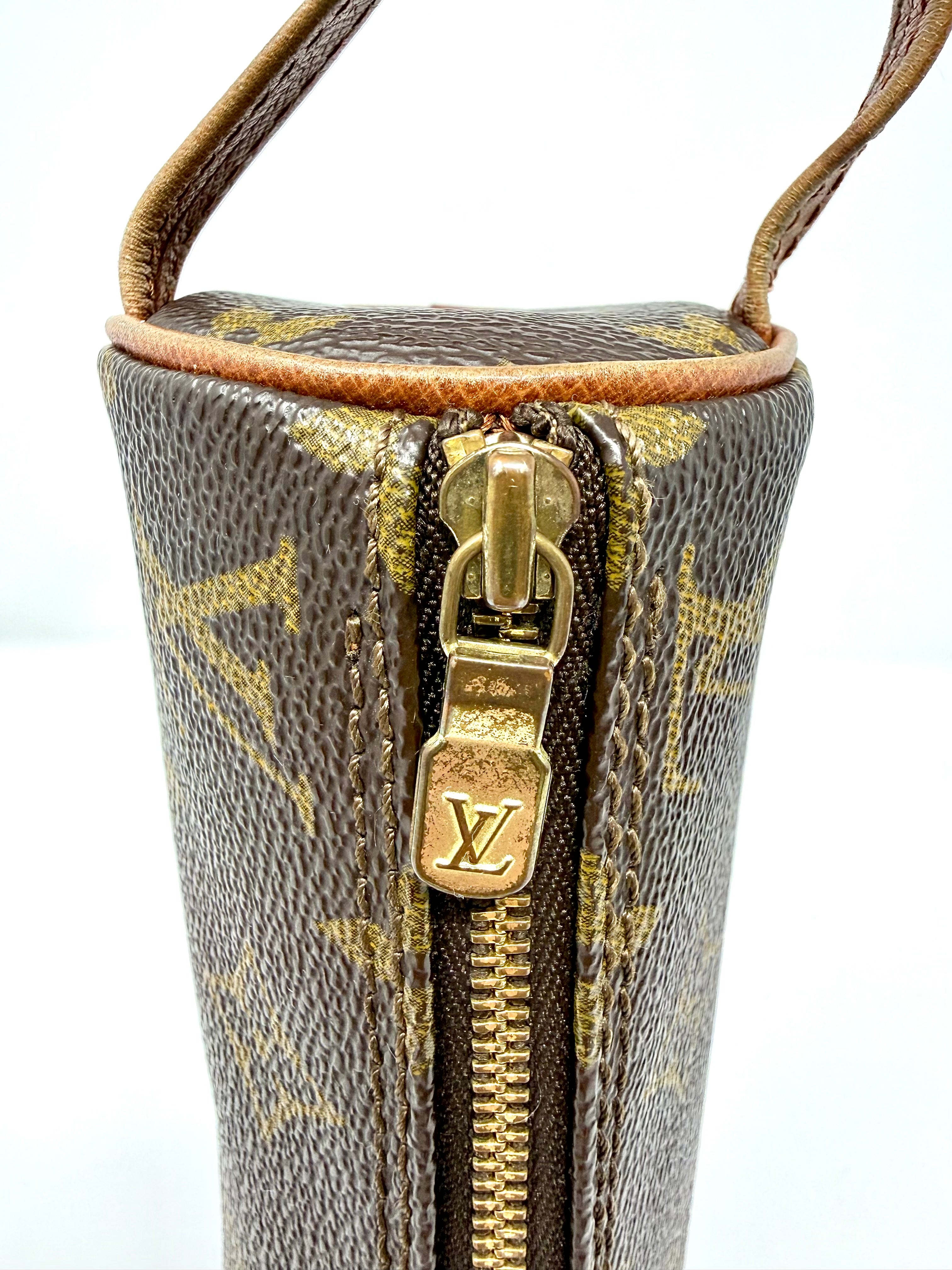 Louis Vuitton Trousse Ronde 20 Monogram Pouch, Vintage 1991 | RA0921