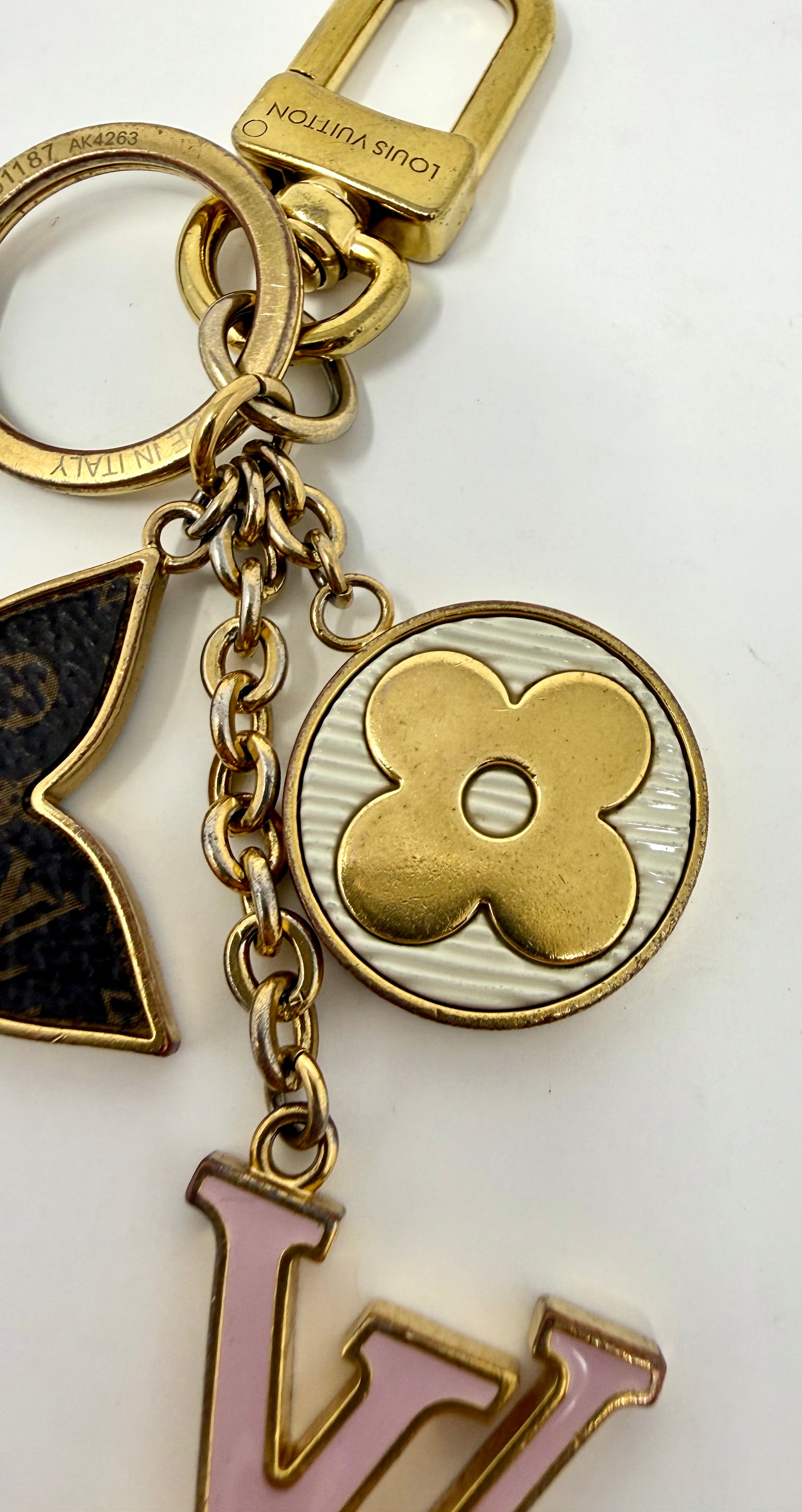Louis Vuitton Spring Street Bag Charm & Key Holder – Pink M01187