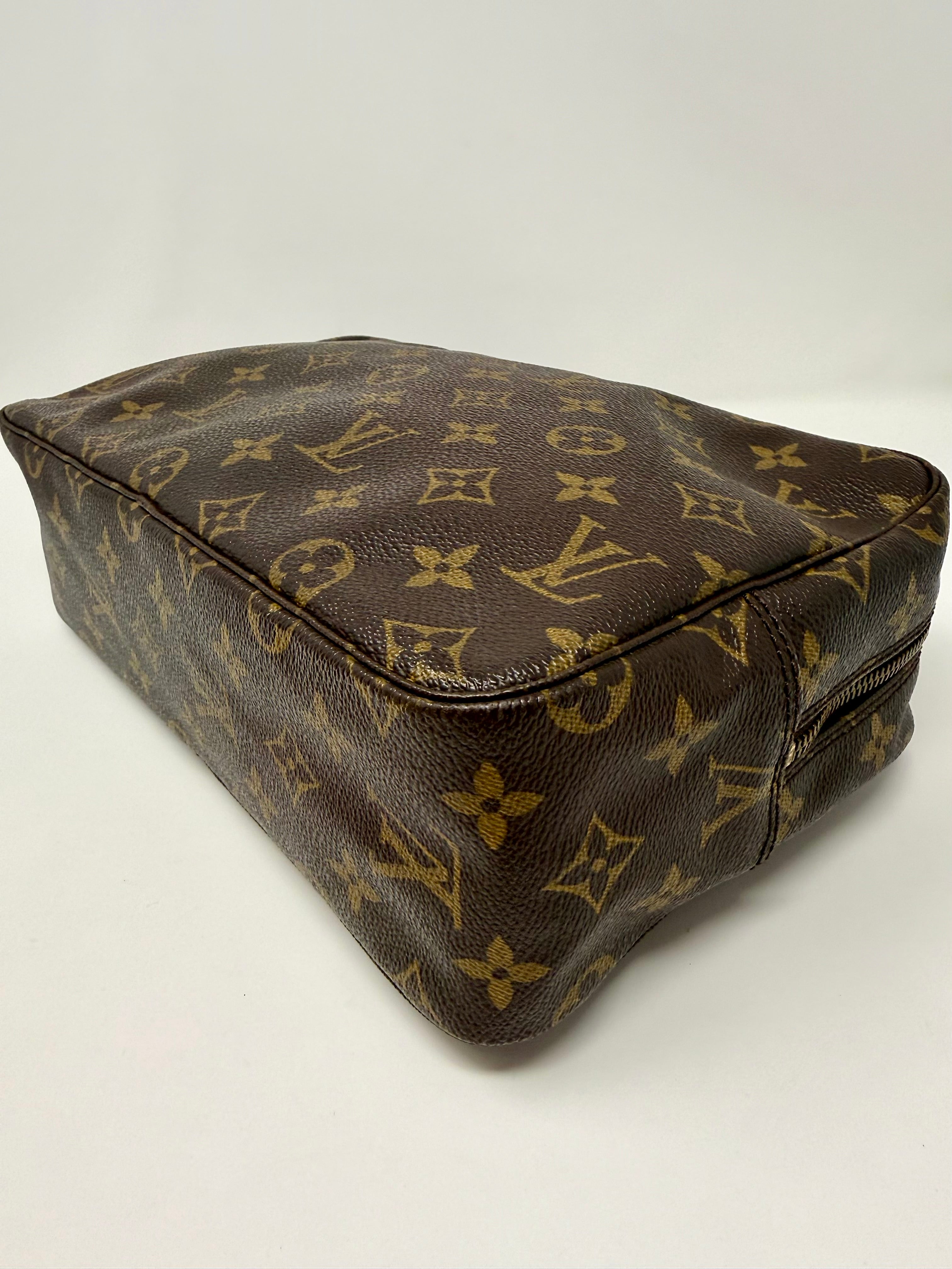 Louis Vuitton Vintage Monogram Trousse Toilette 28 – 874 TH