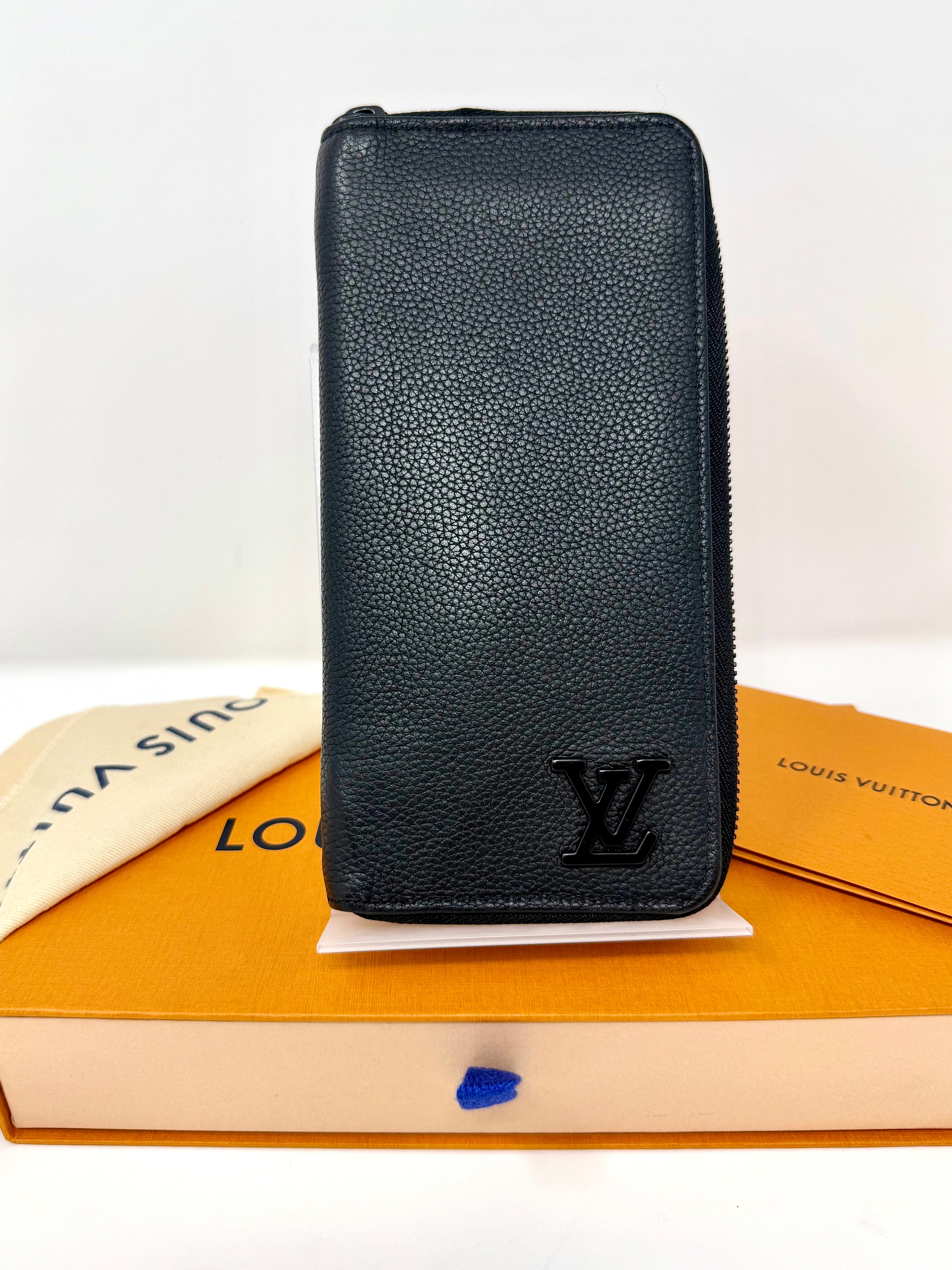 Louis Vuitton Aerogram Zippy Wallet Vertical – Black Leather | Full Set