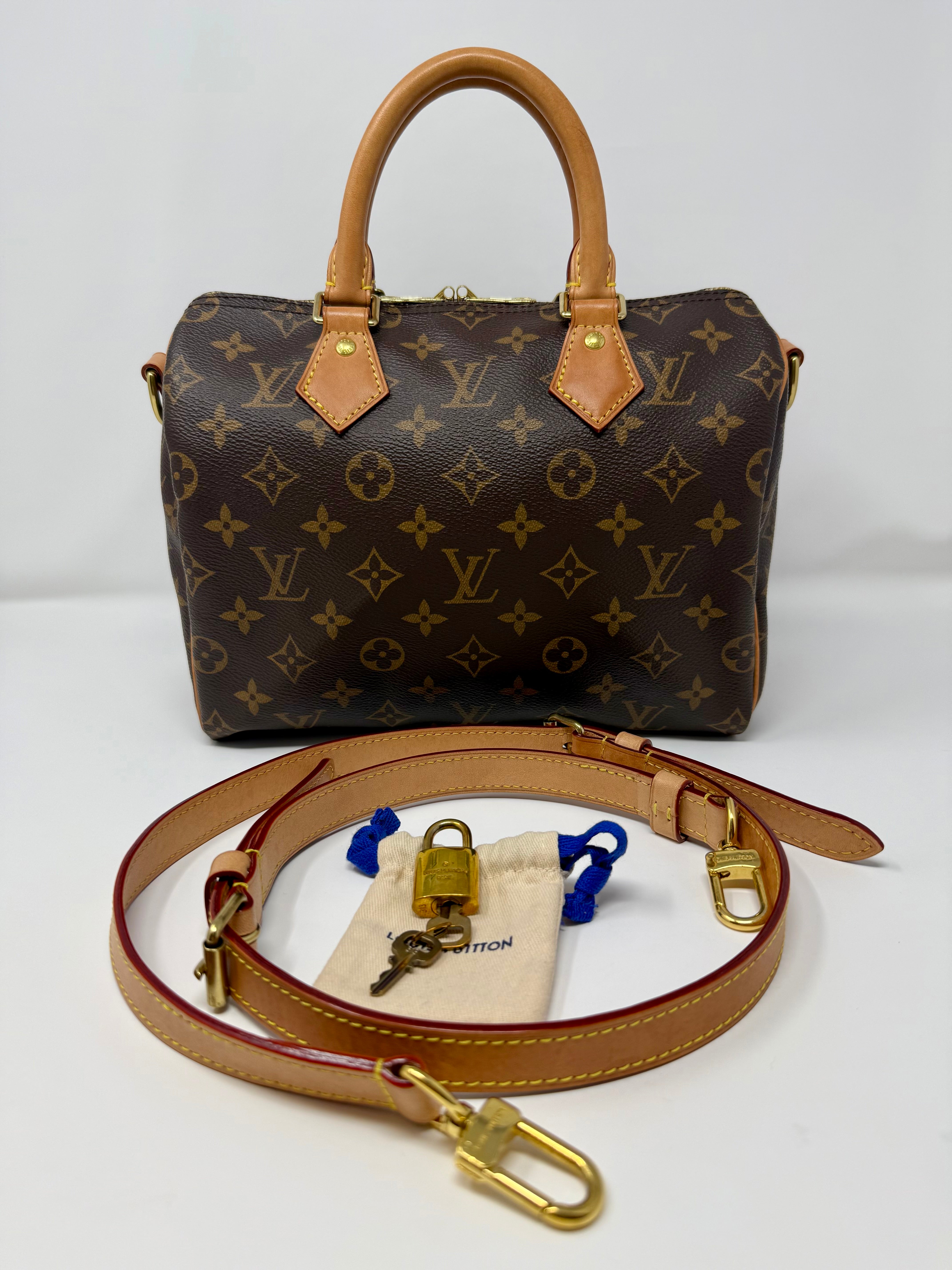 Louis Vuitton Speedy 25 Bandoulière – Monogram Canvas, Modern Version, Post 2021 (Microchipped)
