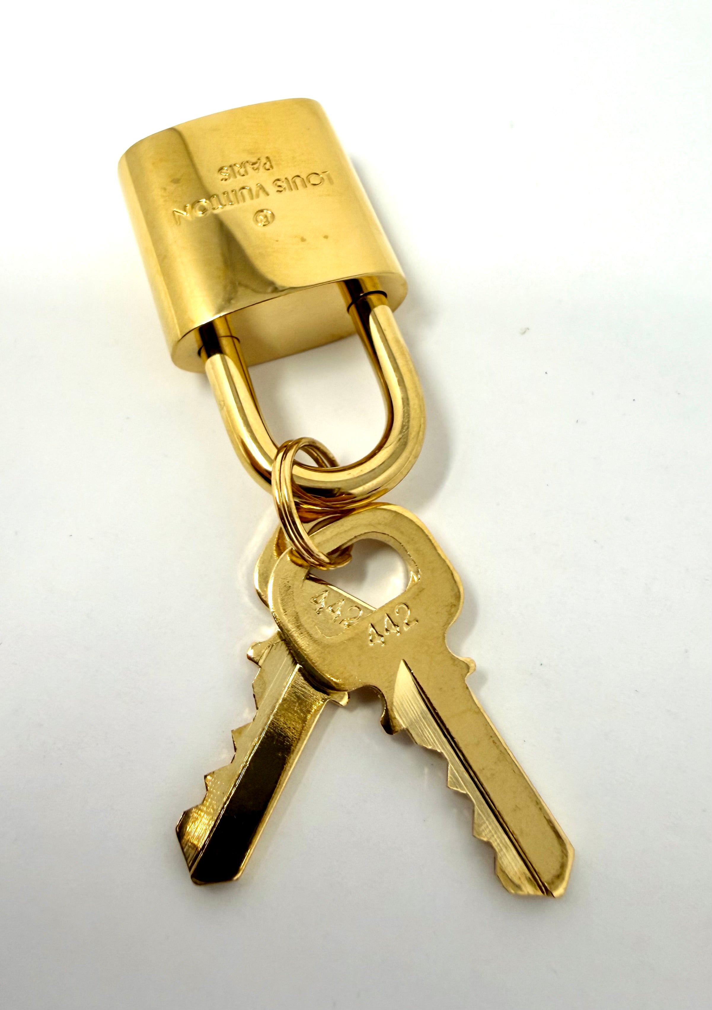 Louis Vuitton Brass Padlock & Two Key Set with Dustbag – Lock #442