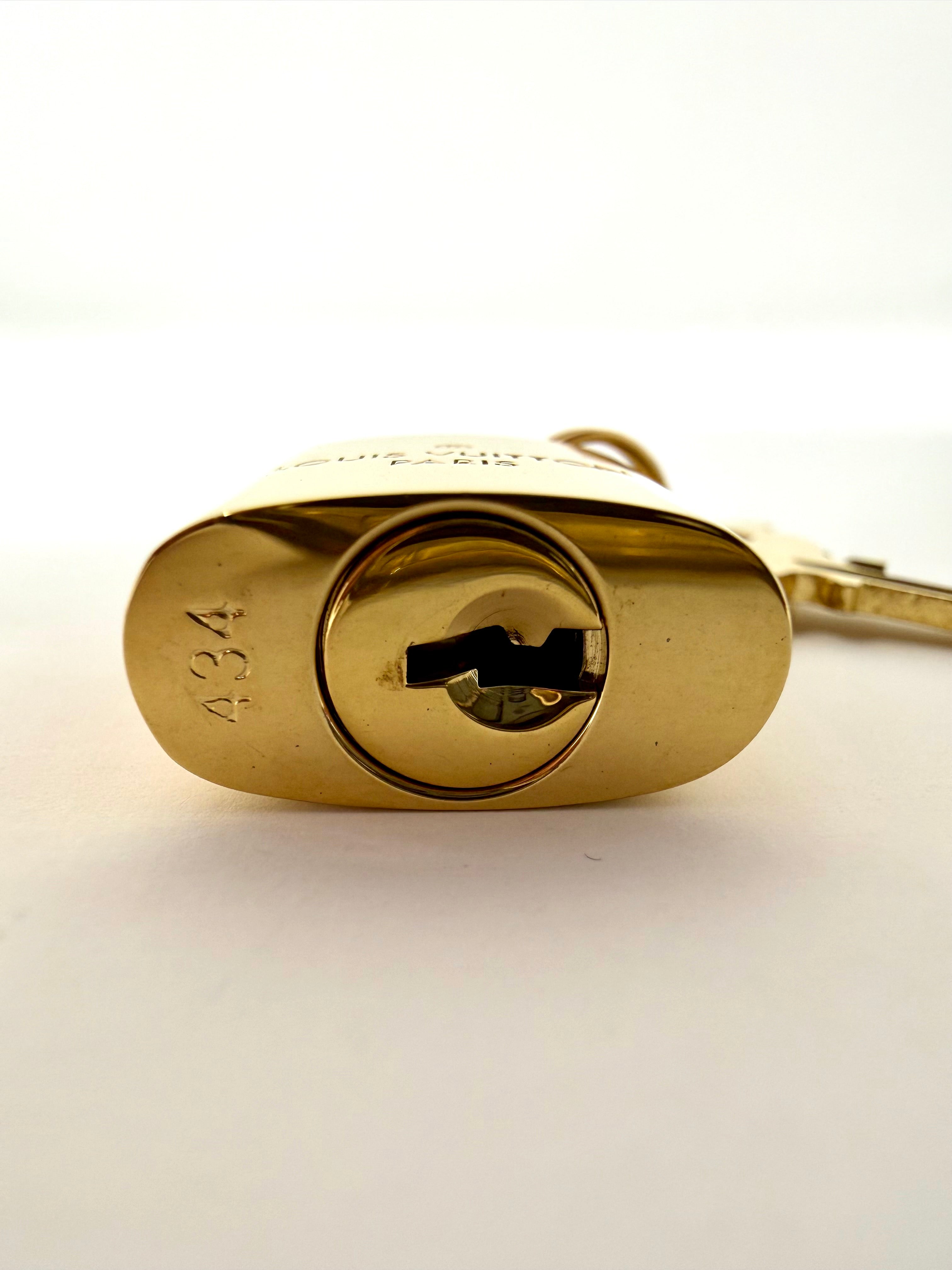 Louis Vuitton Brass Padlock & Two Key Set – Lock #434