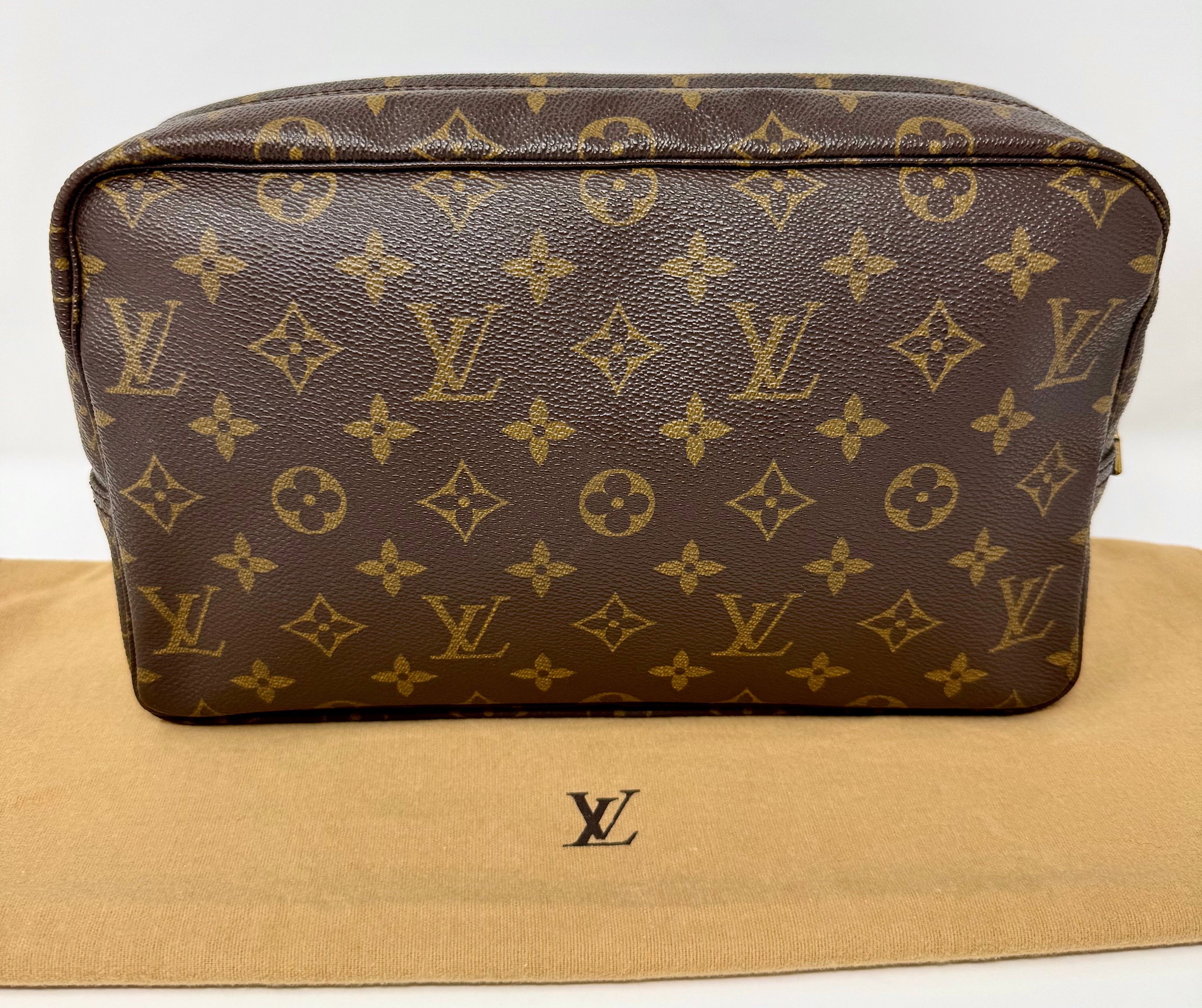 Louis Vuitton Vintage Monogram Trousse Toilette 28 (881 NO)
