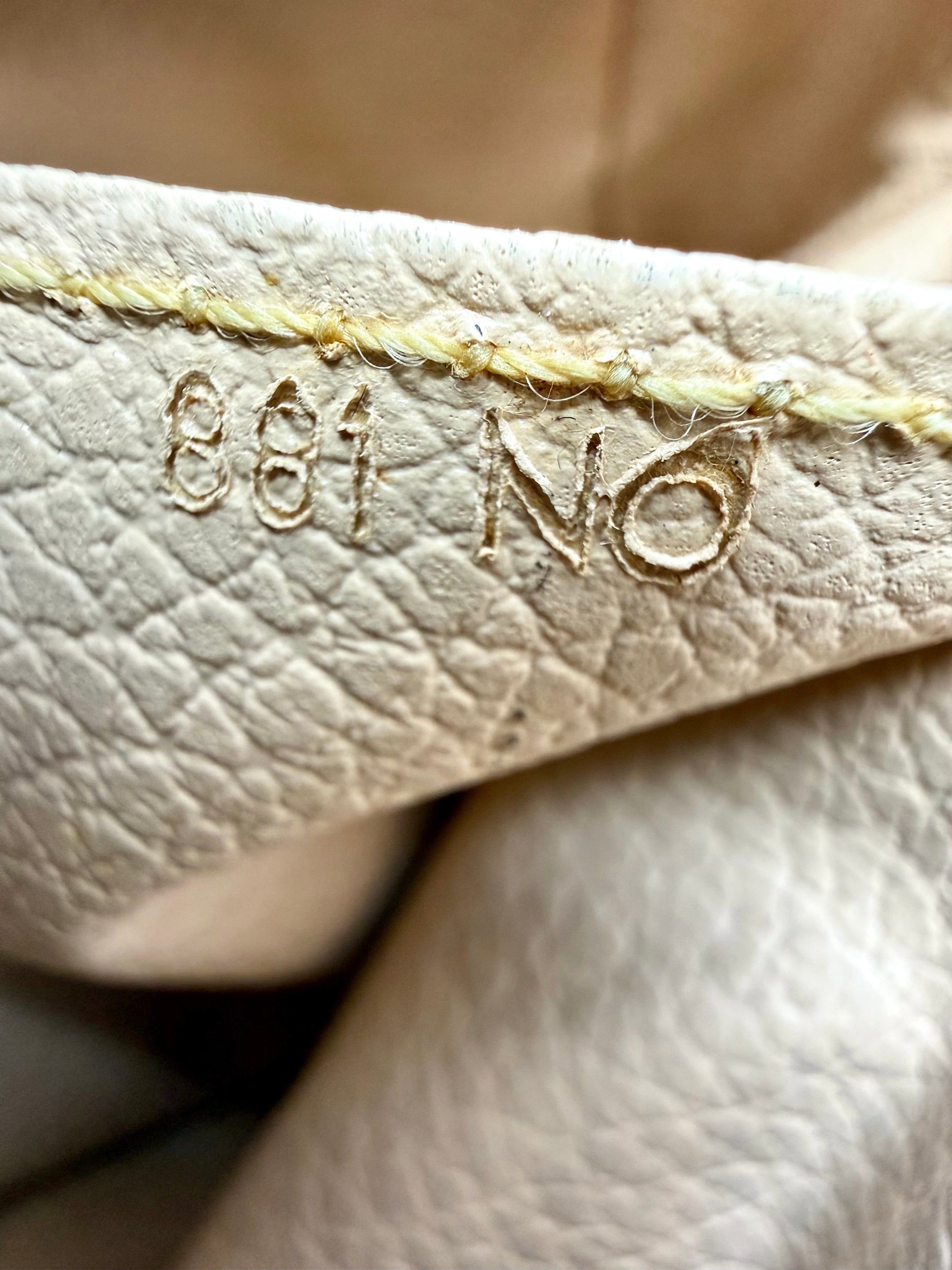 Louis Vuitton Vintage Monogram Trousse Toilette 28 (881 NO)
