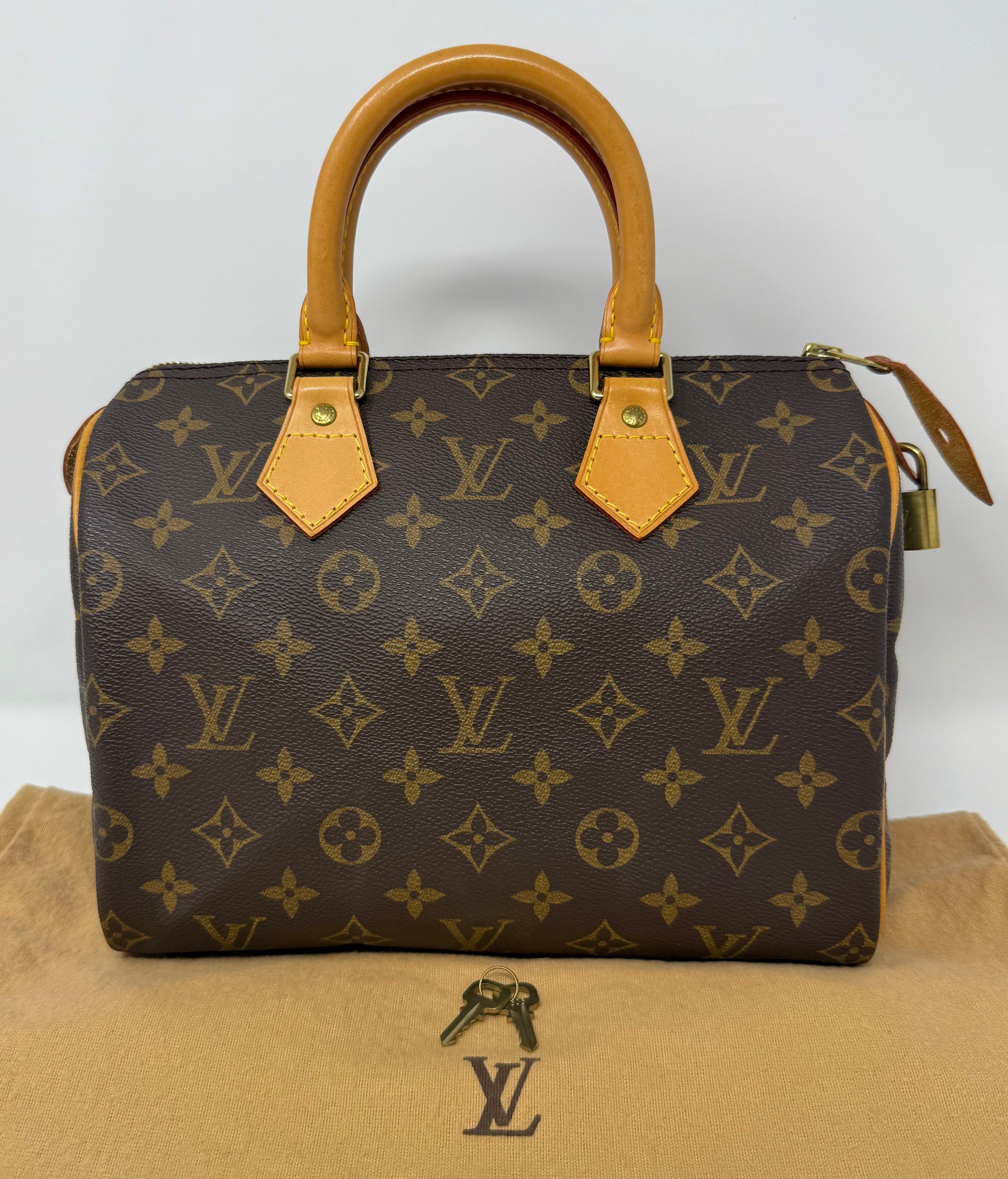 Louis Vuitton Vintage Monogram Speedy 25 – Vintage 1997 - TH0927