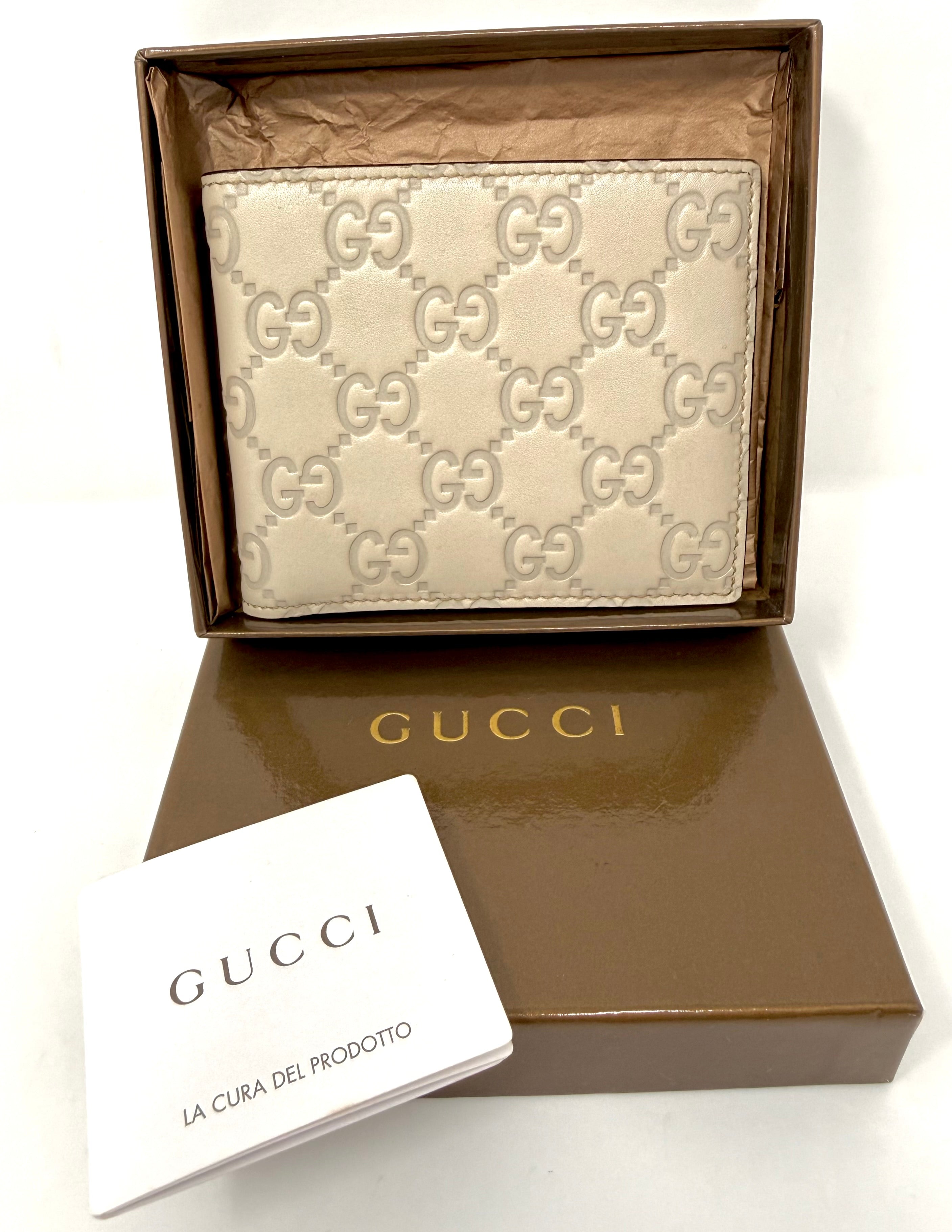Gucci Vintage Ivory Guccissima Leather Bifold Wallet