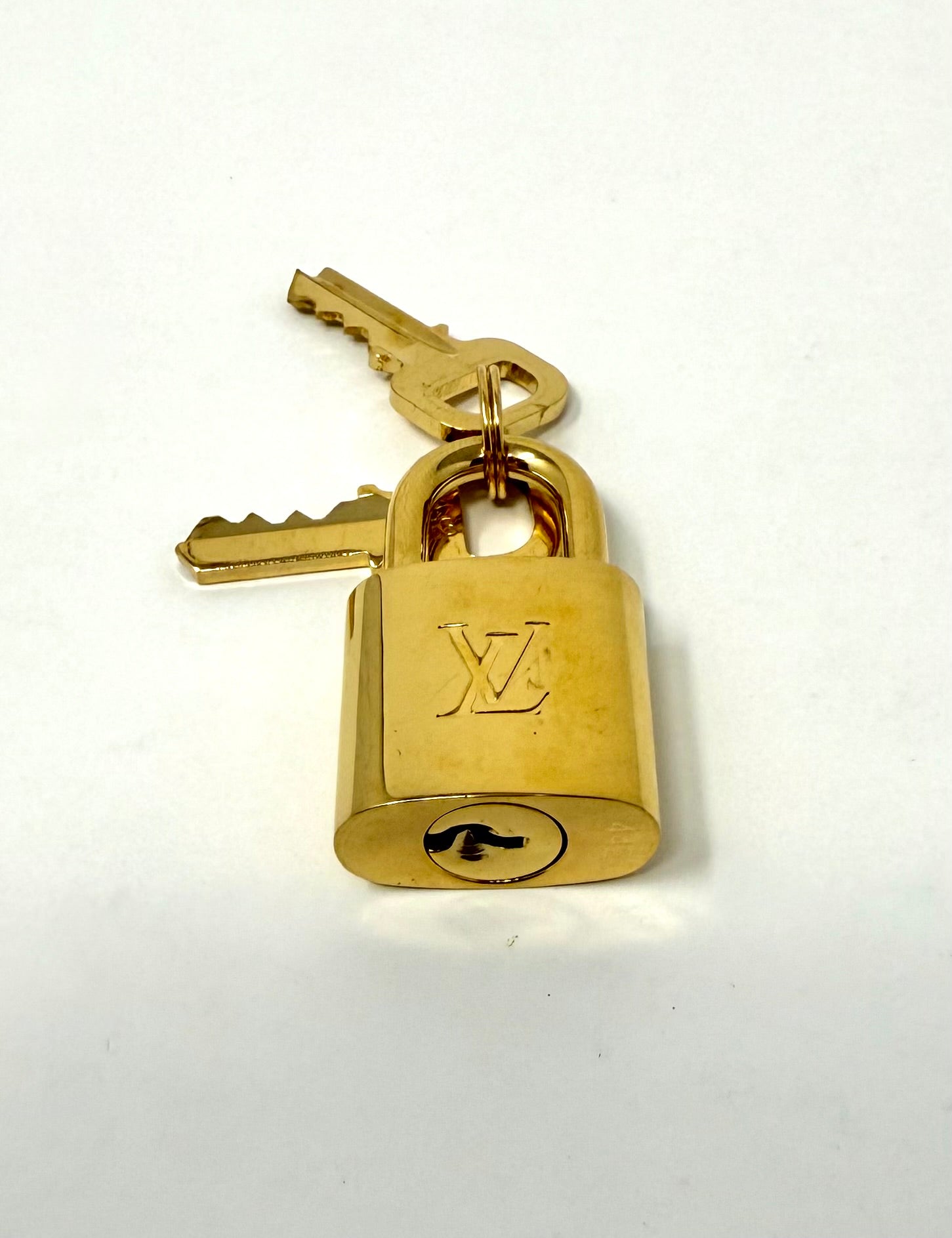 Louis Vuitton Brass Padlock & Two Key Set with Dustbag – Lock #442