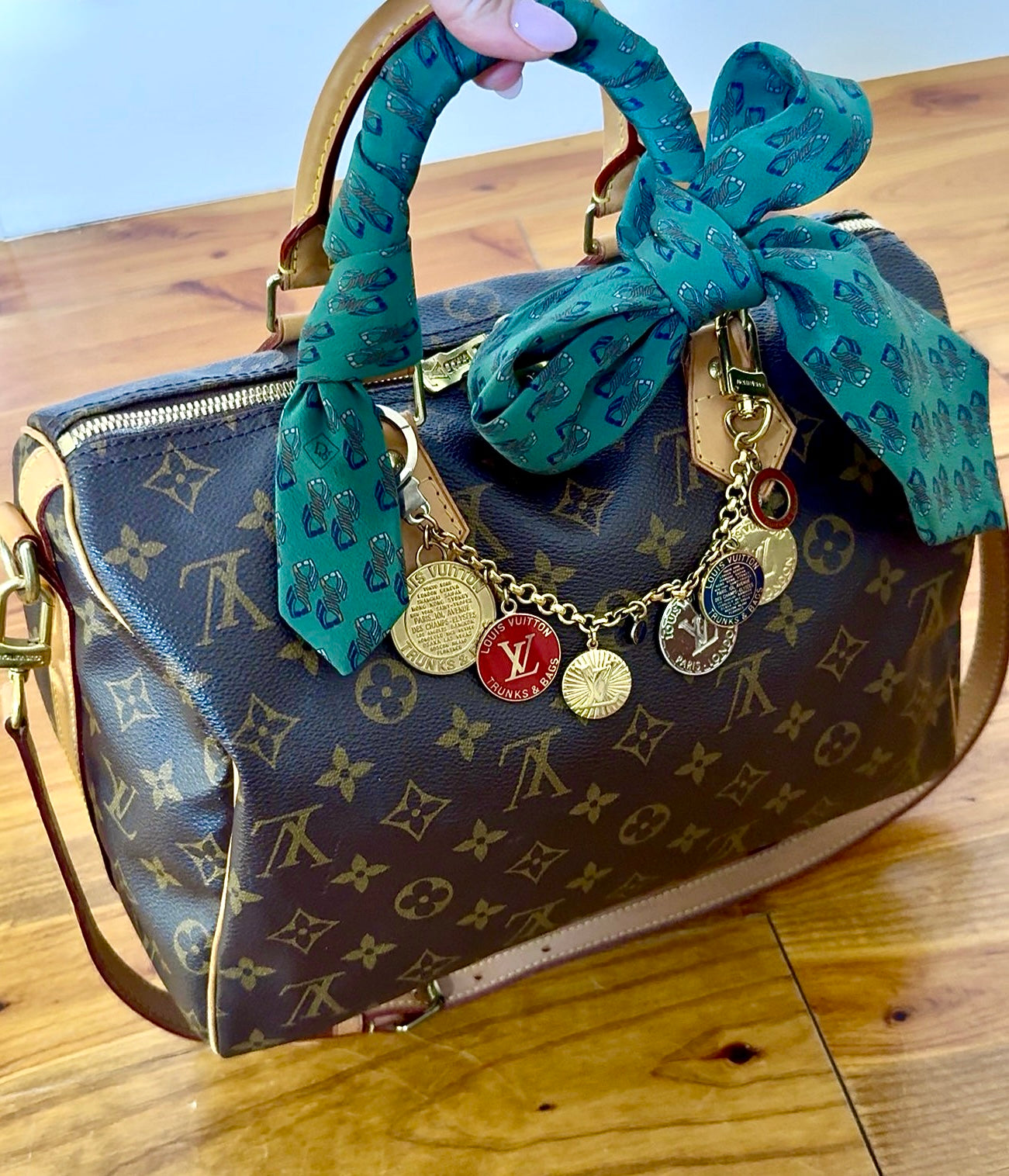 Louis Vuitton Trunks & Bags Chaîne Bag Charm/ Chain – Multicolor (Discontinued)
