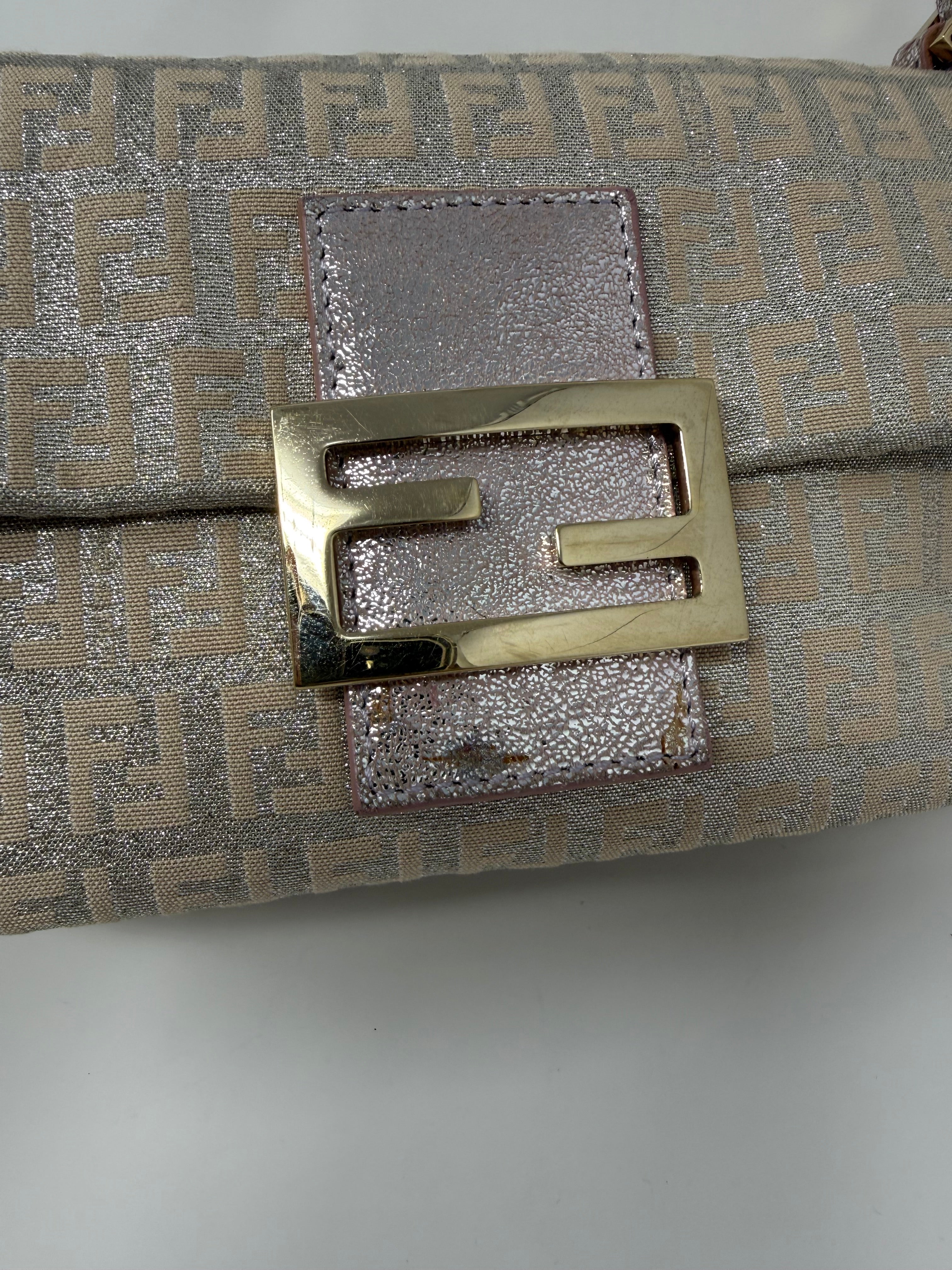 Fendi Vintage Mini Mamma Baguette Zucchino – Cipria Metallic (2005)