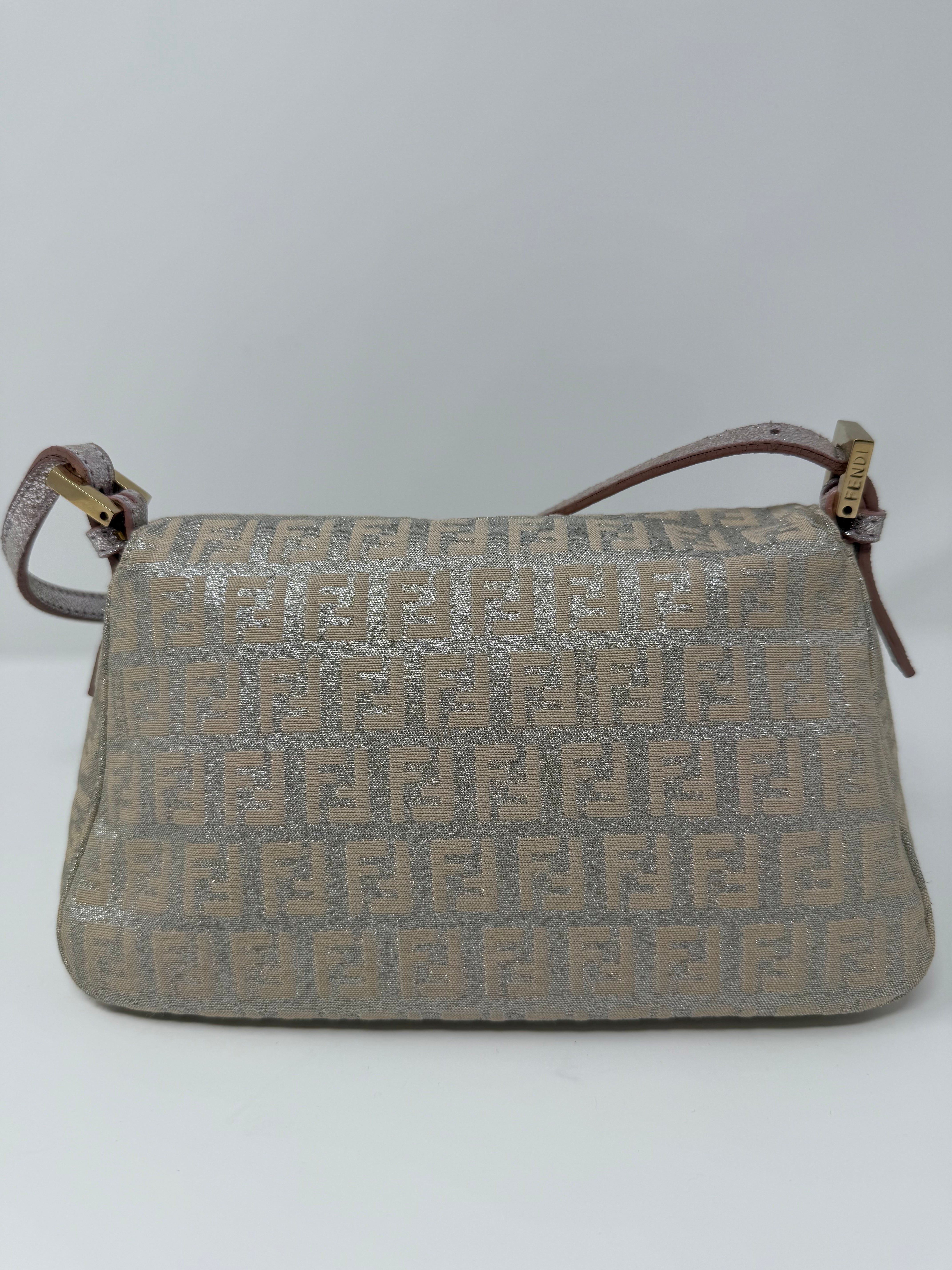 Fendi Vintage Mini Mamma Baguette Zucchino – Cipria Metallic (2005)