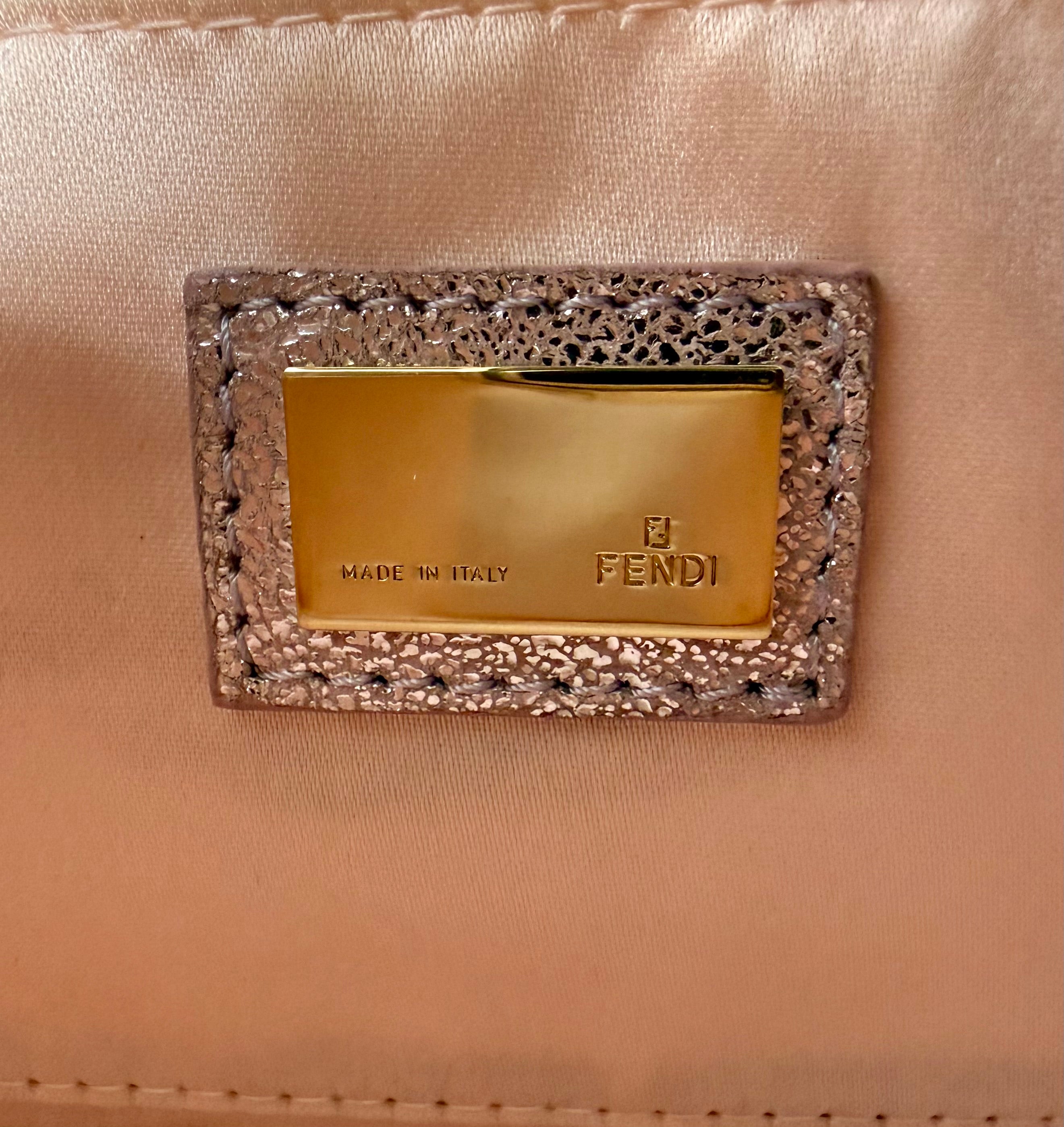 Fendi Vintage Mini Mamma Baguette Zucchino – Cipria Metallic (2005)