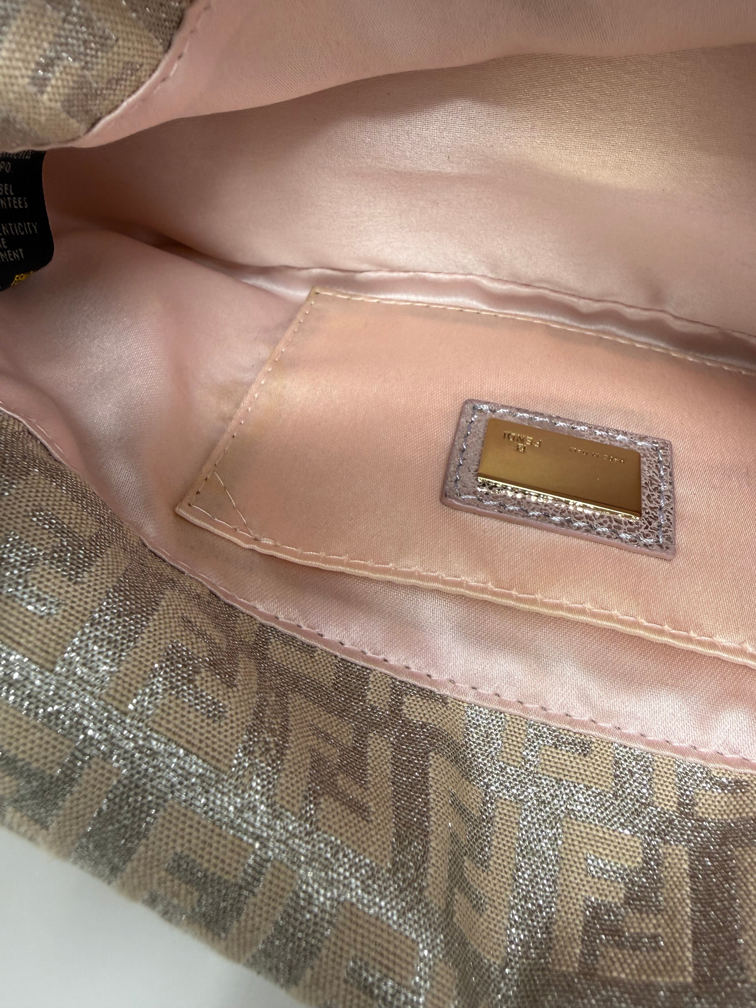 Fendi Vintage Mini Mamma Baguette Zucchino – Cipria Metallic (2005)