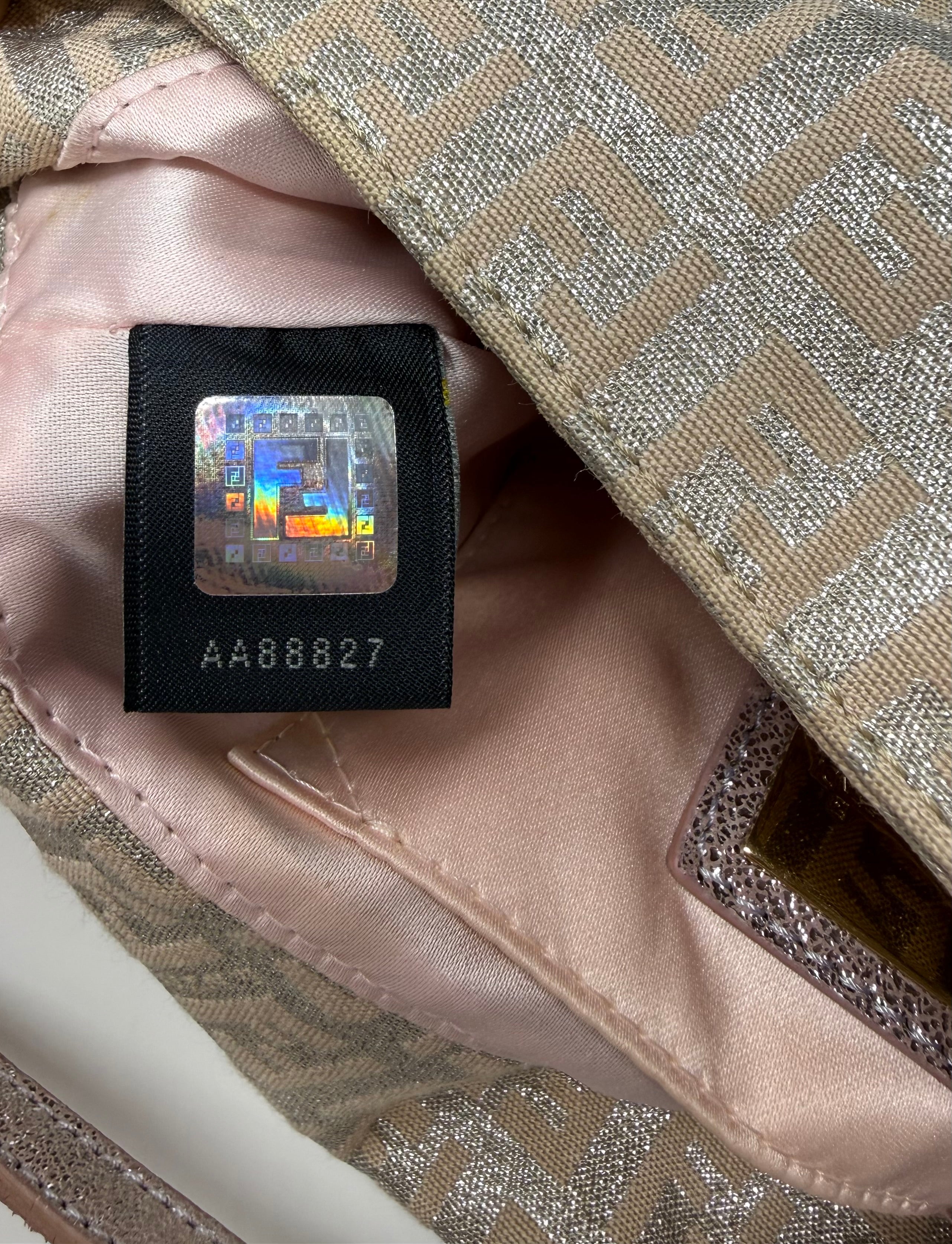 Fendi Vintage Mini Mamma Baguette Zucchino – Cipria Metallic (2005)