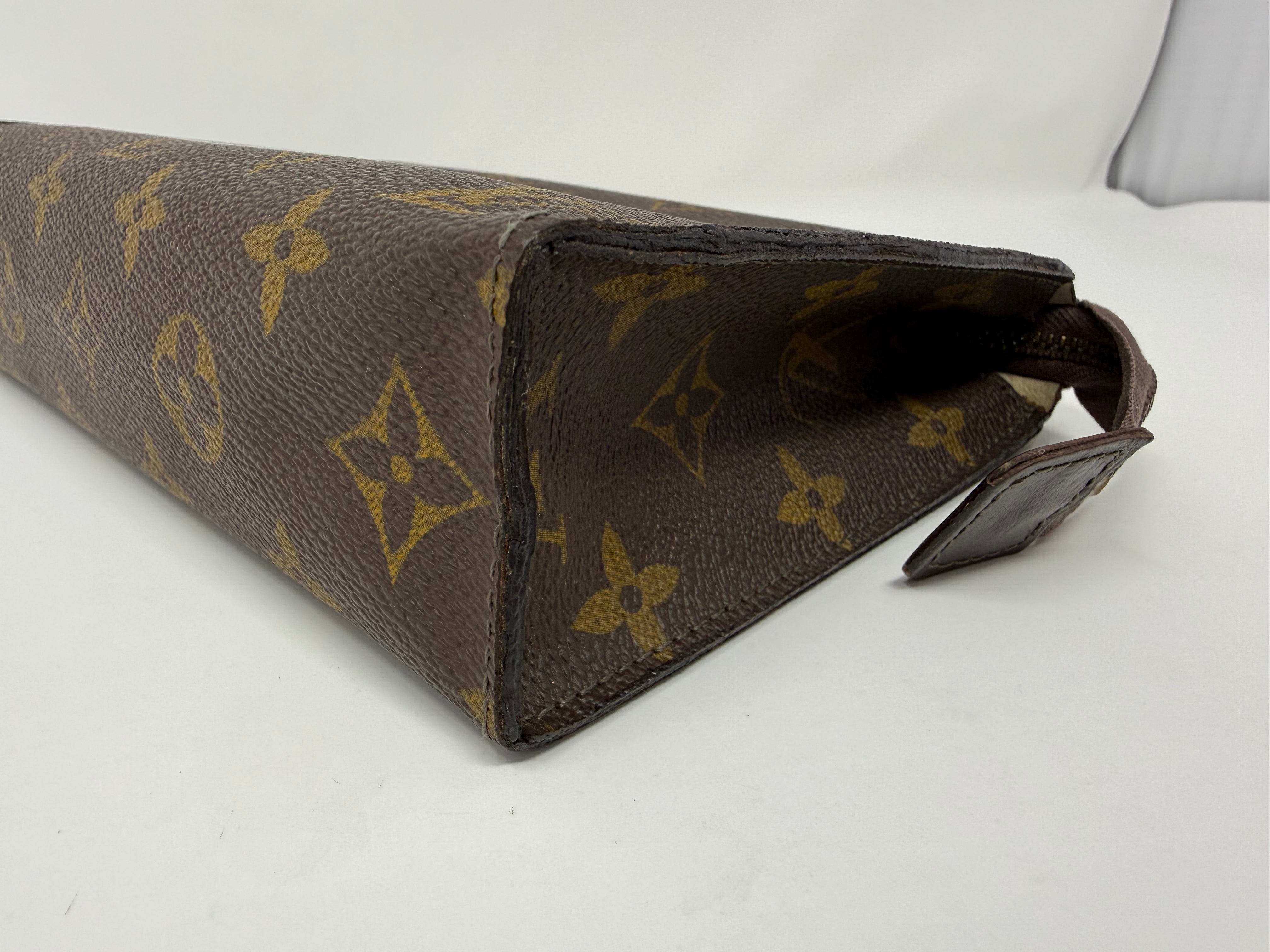 Louis Vuitton Vintage Toiletry Pochette 19 Monogram, Pre Date Code