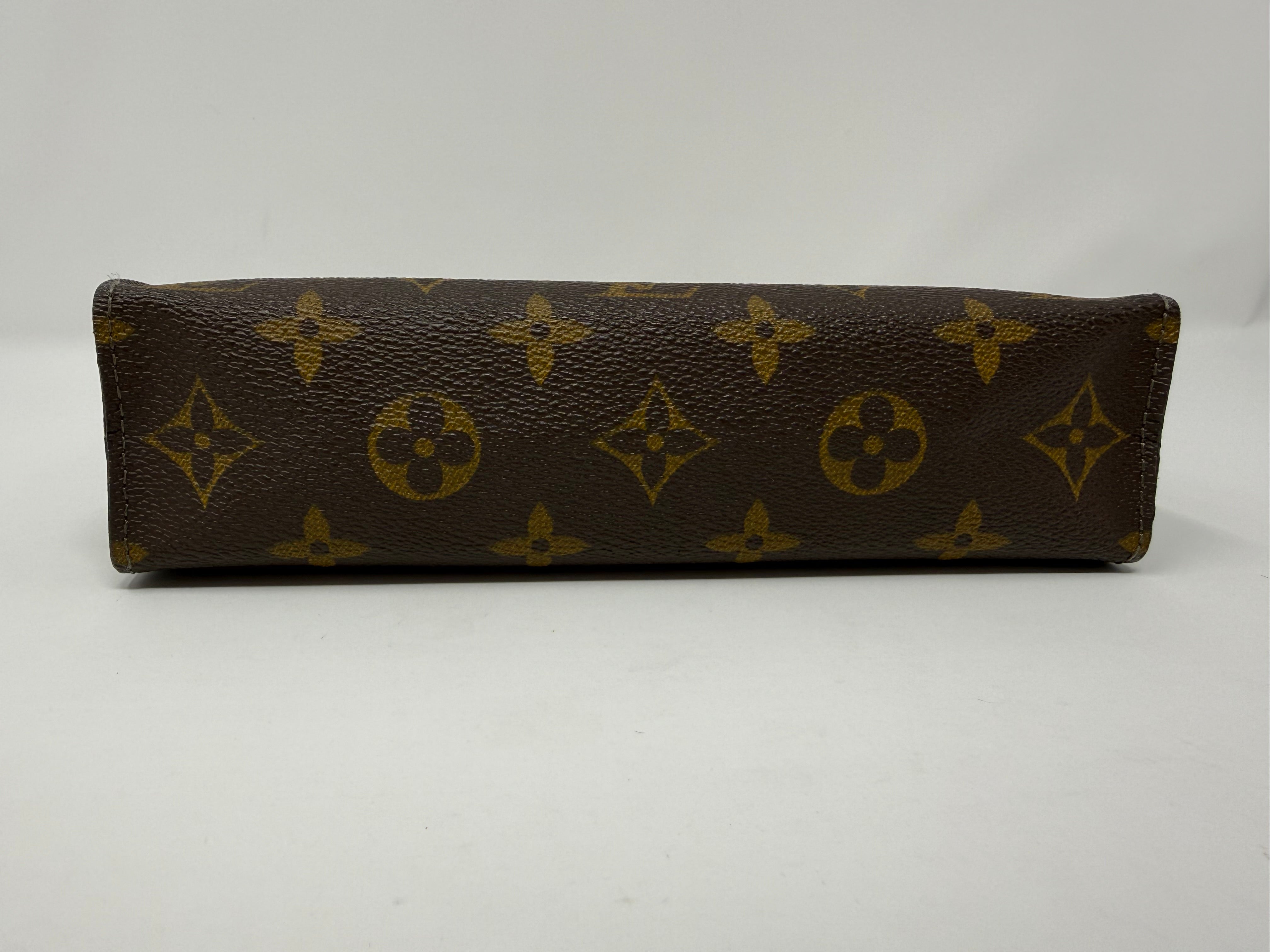 Louis Vuitton Vintage Toiletry Pochette 19 Monogram, Pre Date Code