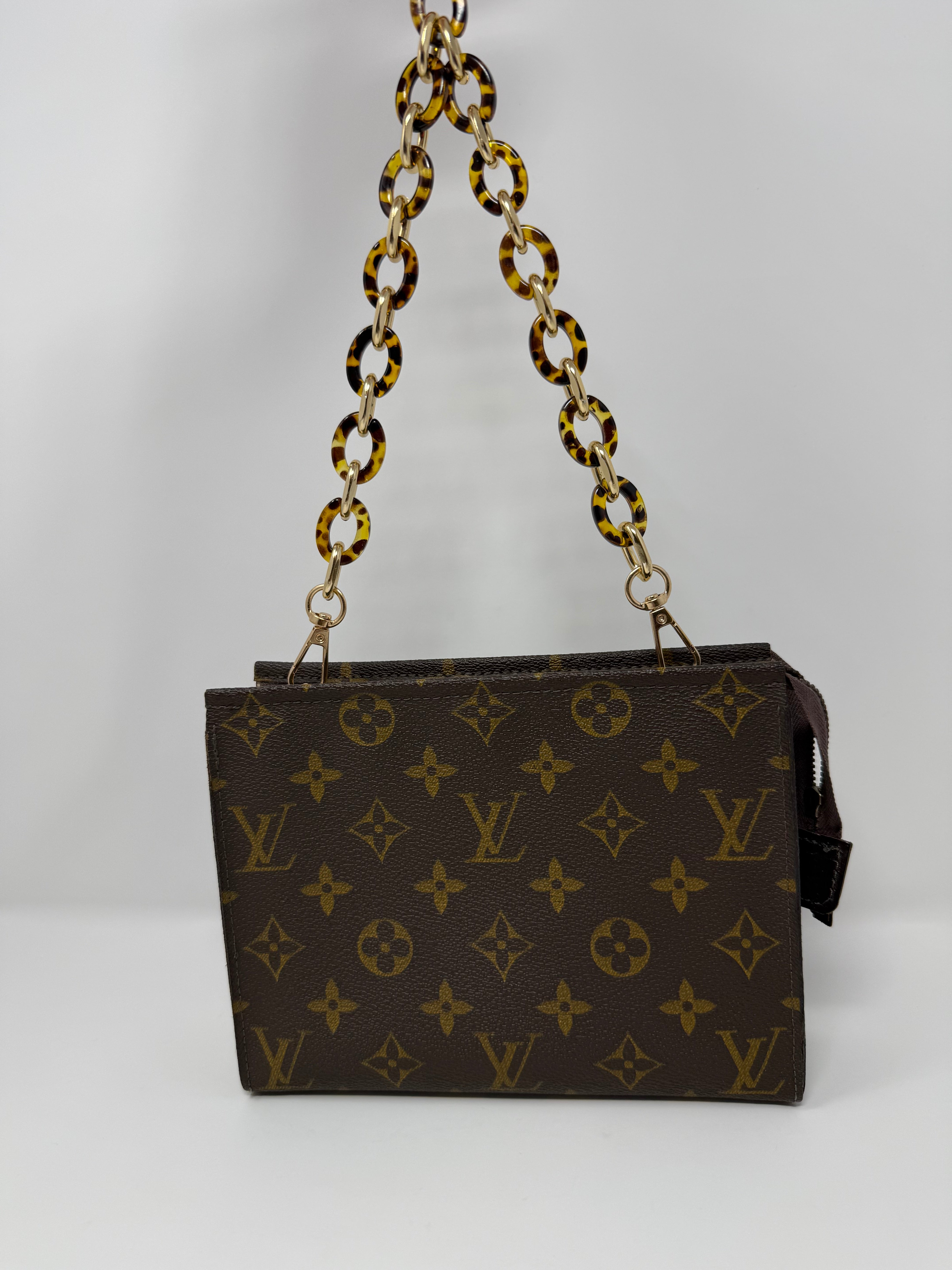 Louis Vuitton Vintage Toiletry Pochette 19 Monogram, Pre Date Code