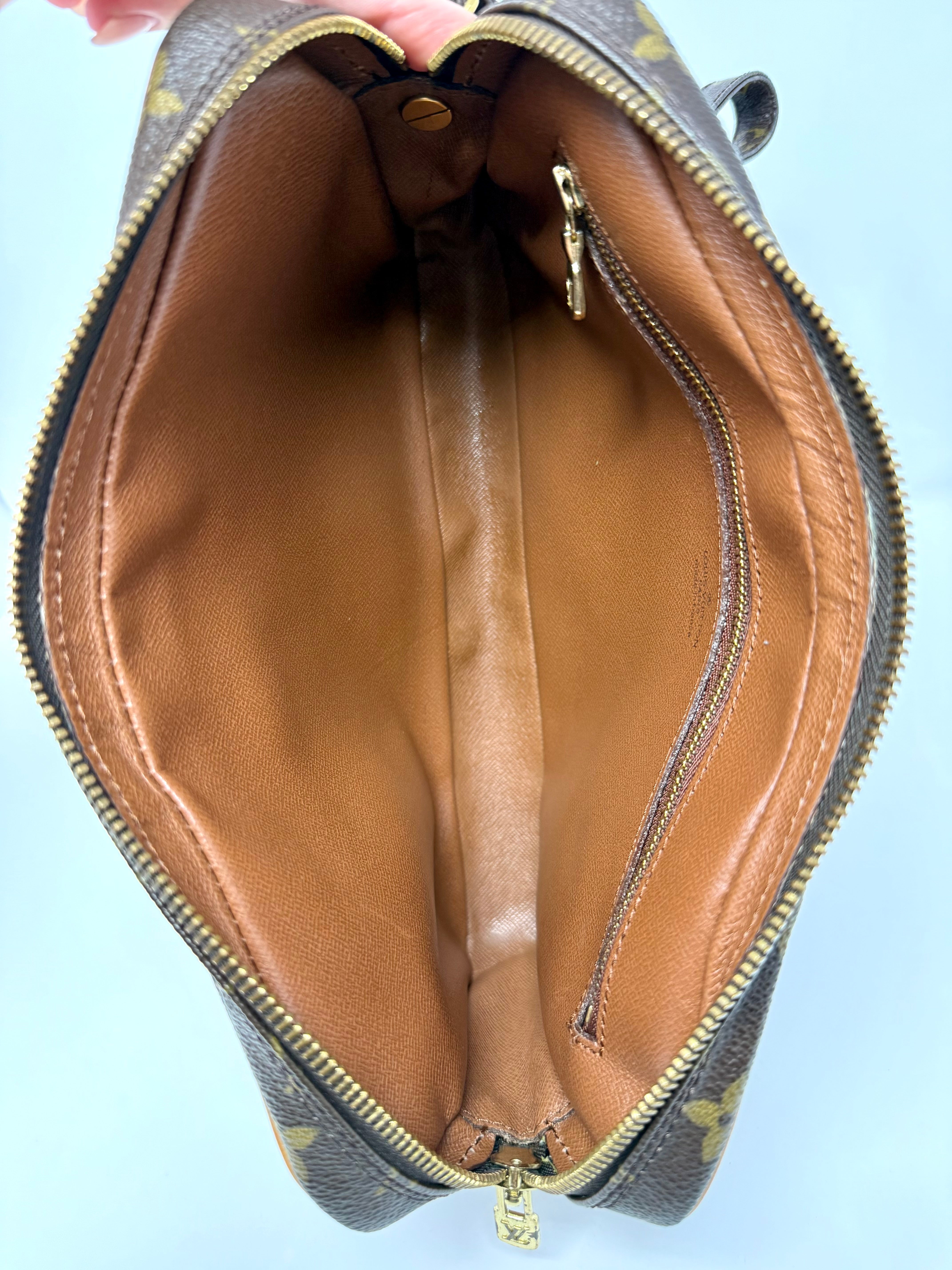 Louis Vuitton Marly Dragonne GM Monogram Clutch (TH8903)