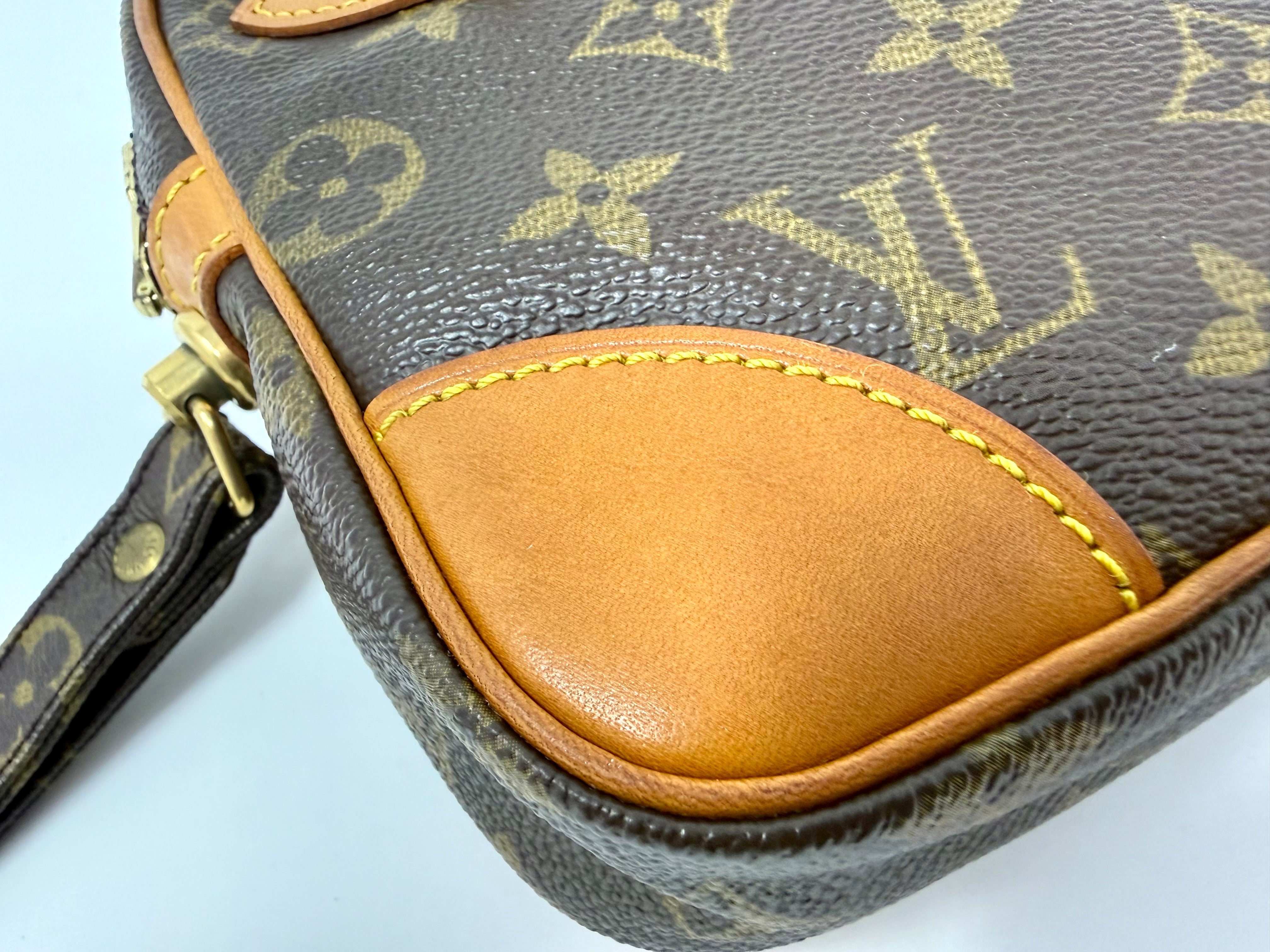 Louis Vuitton Marly Dragonne GM Monogram Clutch (TH8903)