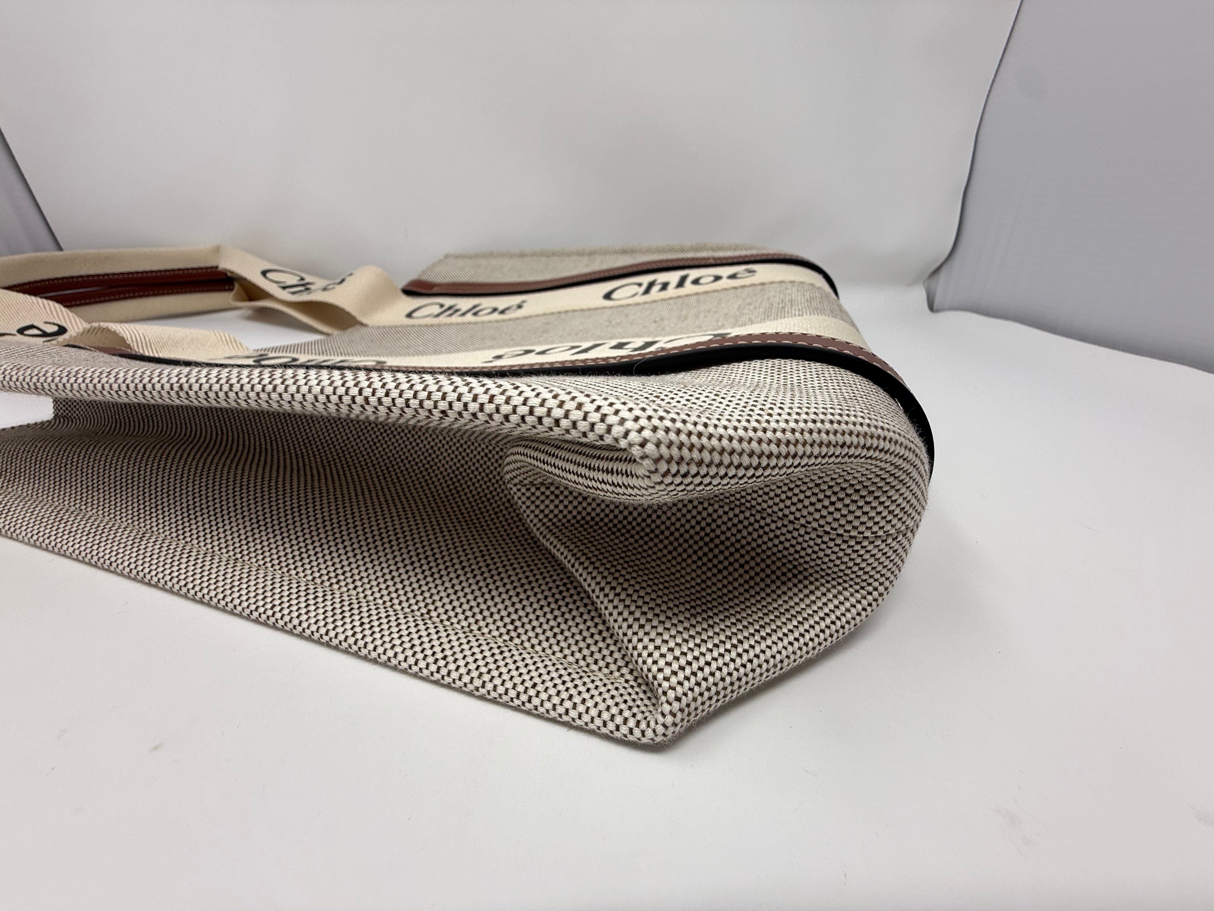 Chloé Medium Woody Tote, White & Brown, Like New