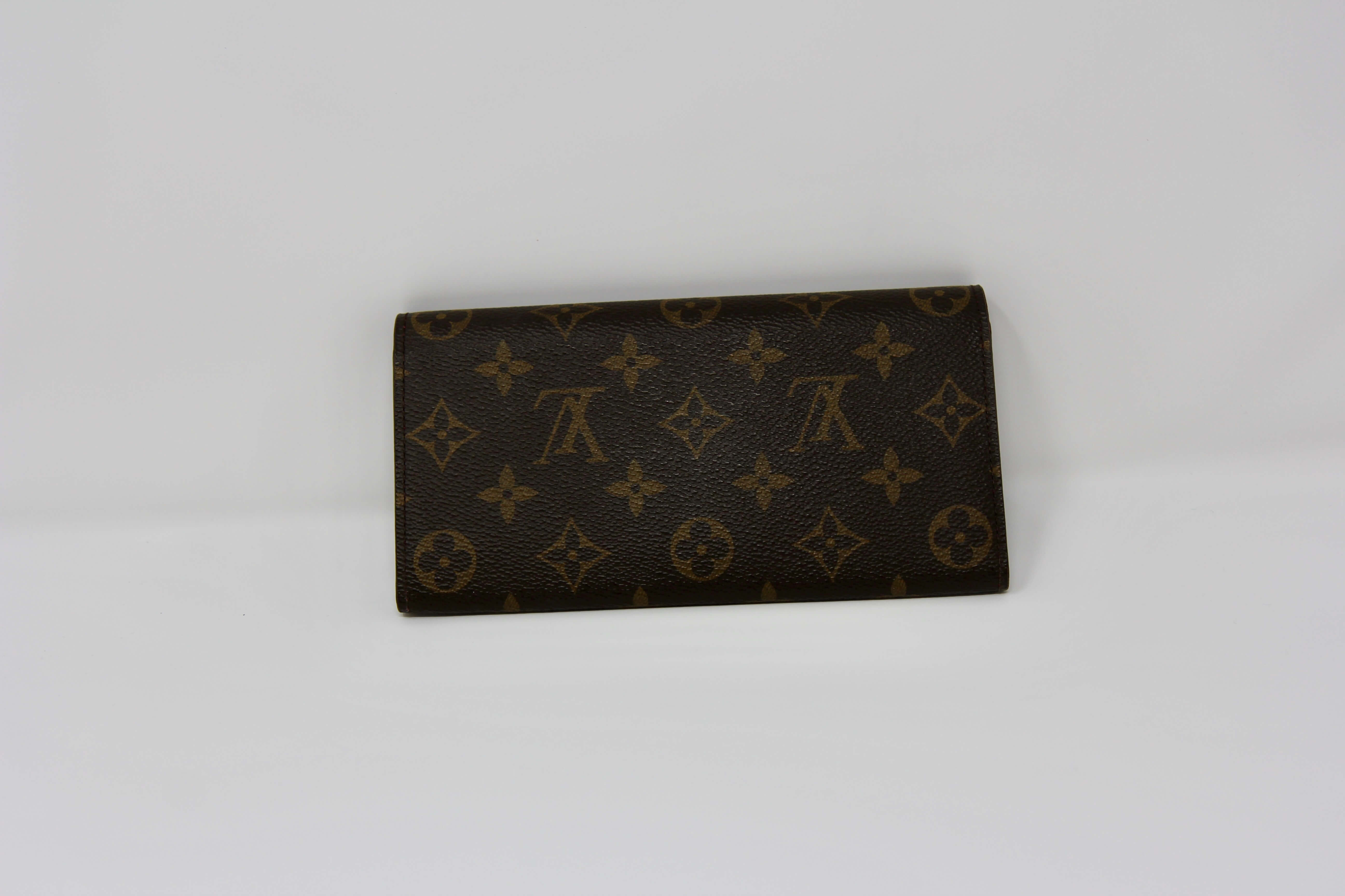 LOUIS VUITTON - Emily Wallet
