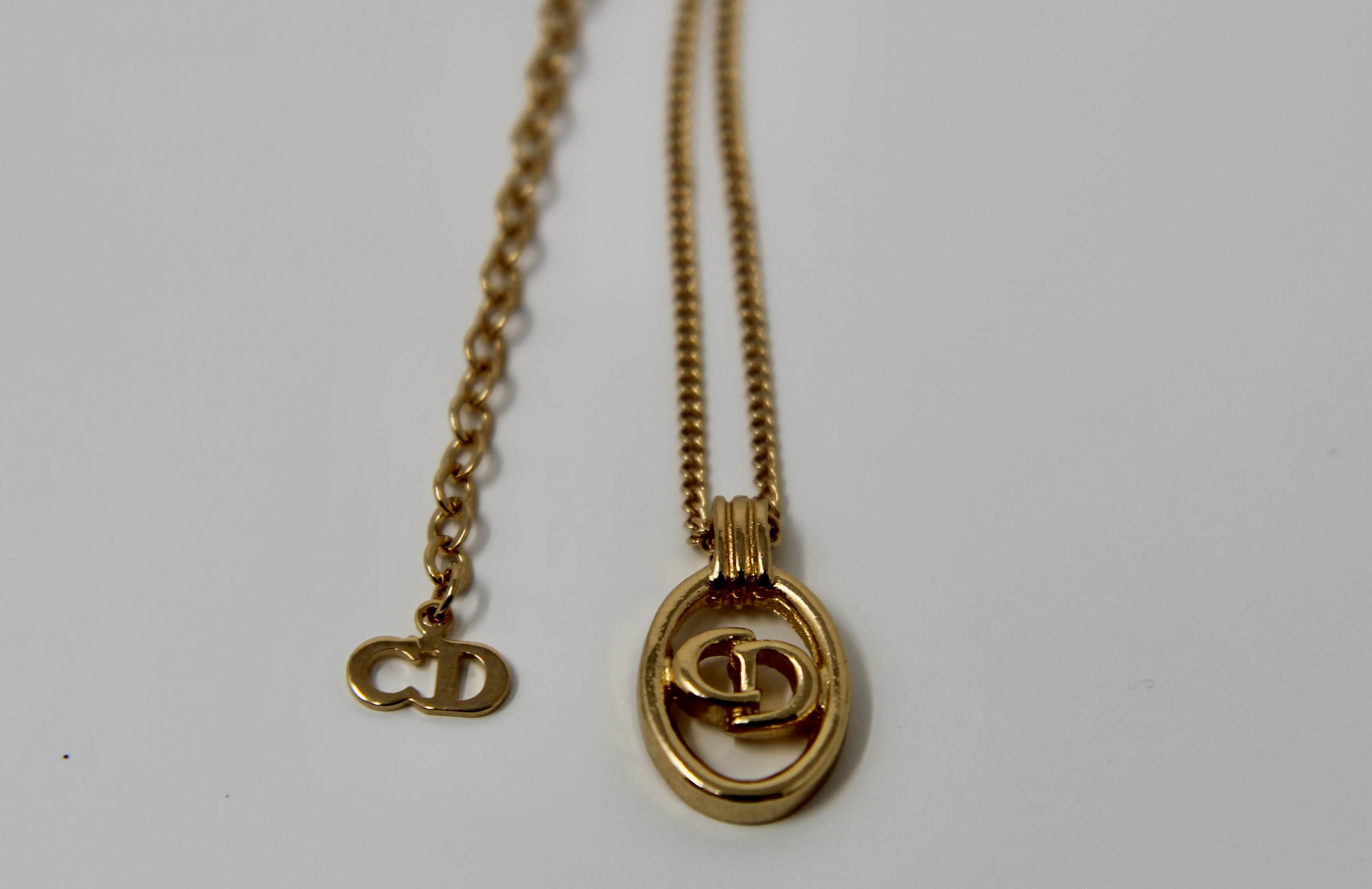 Christian Dior - Vintage CD Oval Necklace – Gold-Plated Pendant (Made in Germany)