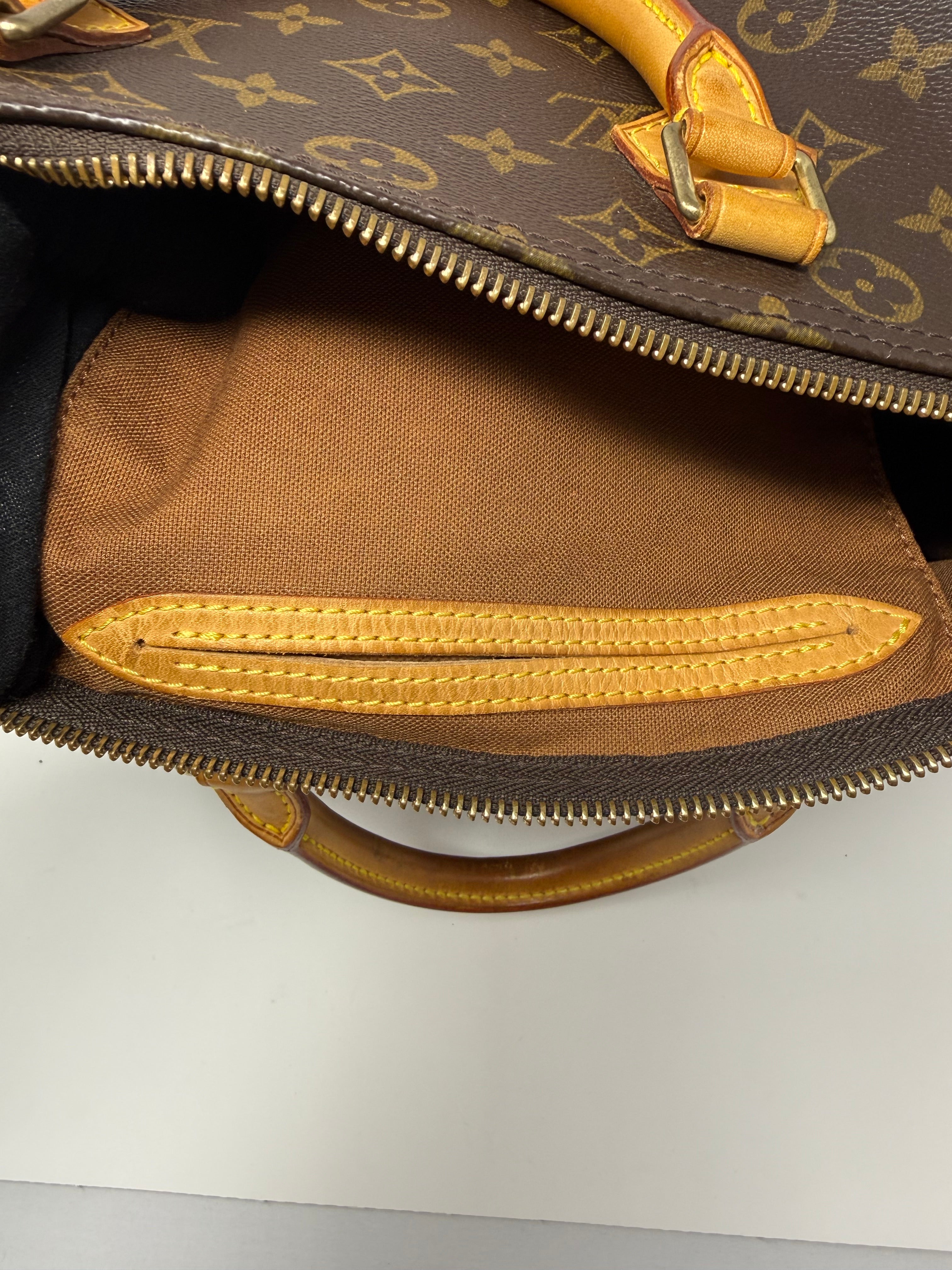 Louis Vuitton Speedy 30 – Monogram Canvas | Vintage 2003