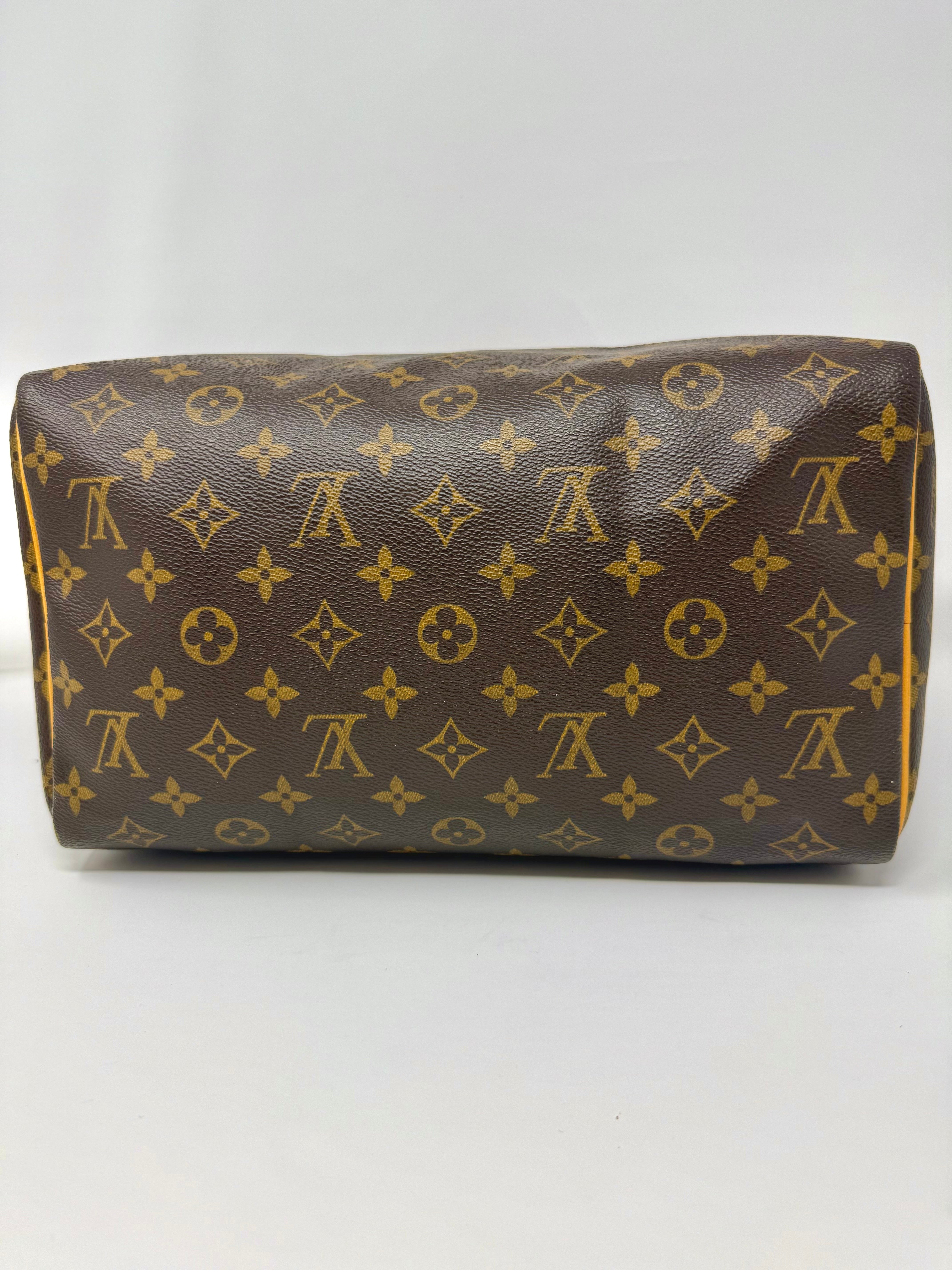 Louis Vuitton Speedy 30 – Monogram Canvas | Vintage 2003
