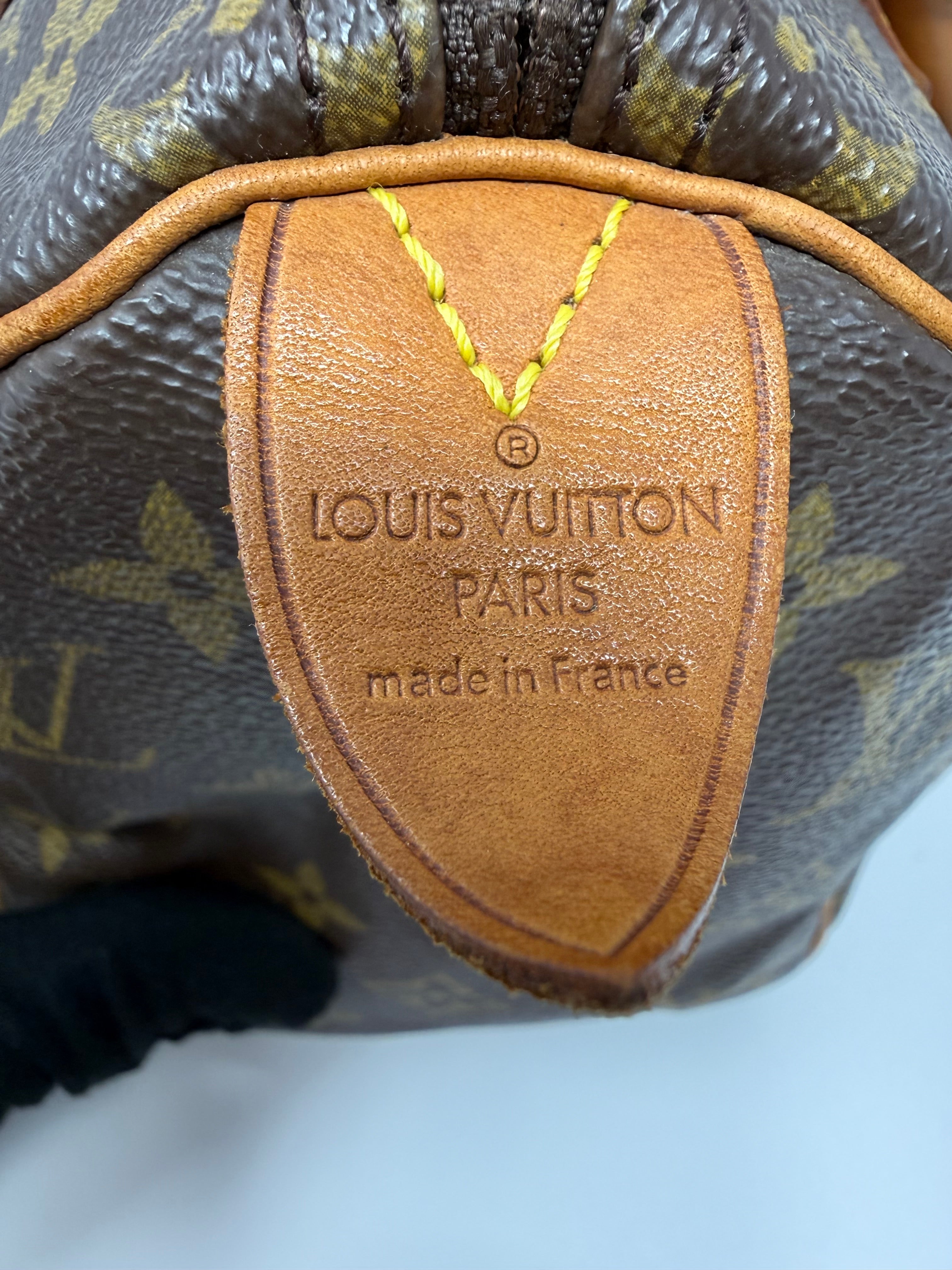 Louis Vuitton Speedy 25 ( Vintage 2001) – Classic Monogram