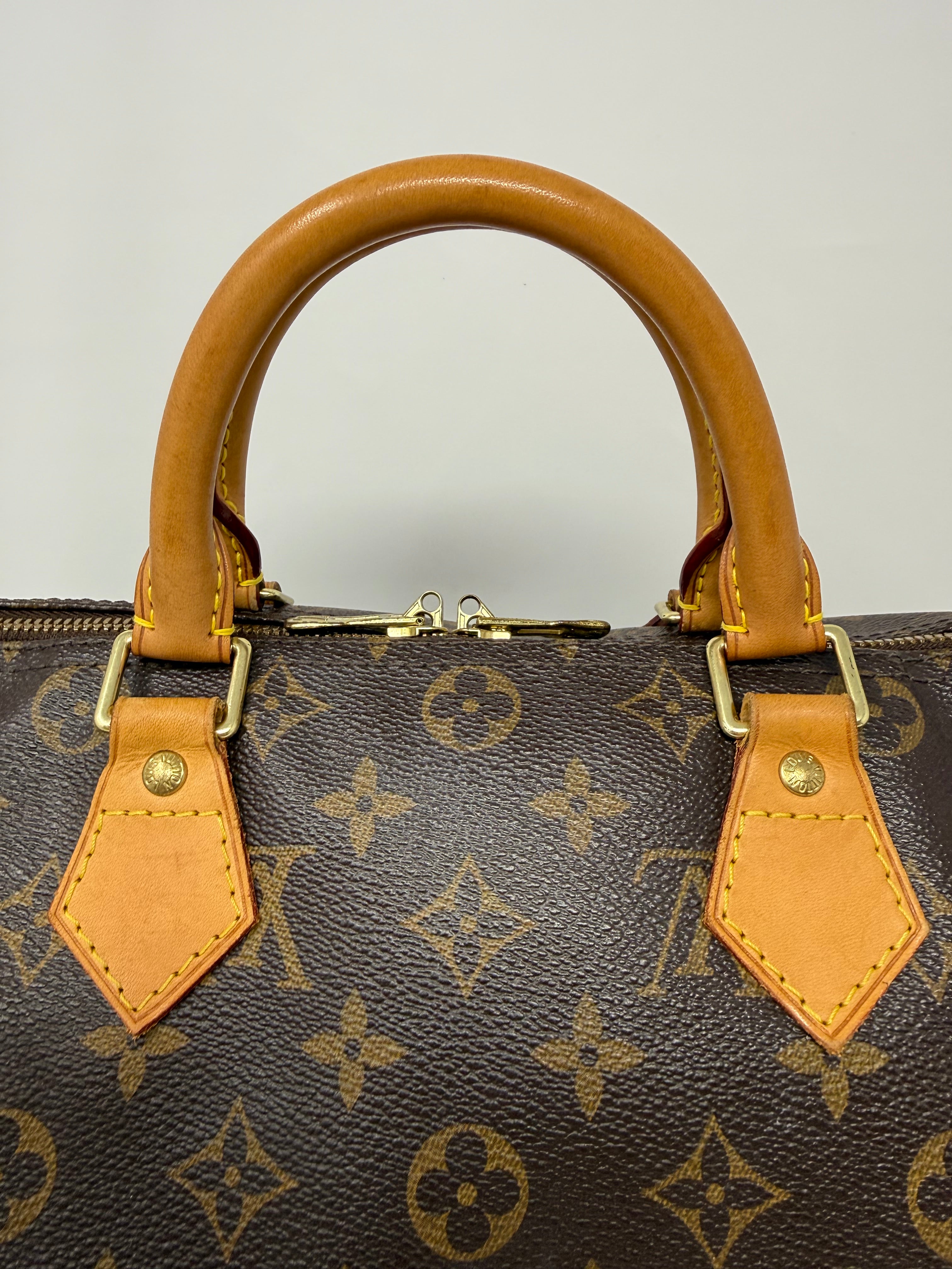 Louis Vuitton Speedy 30 Bandoulière – Classic Monogram Crossbody, 2013