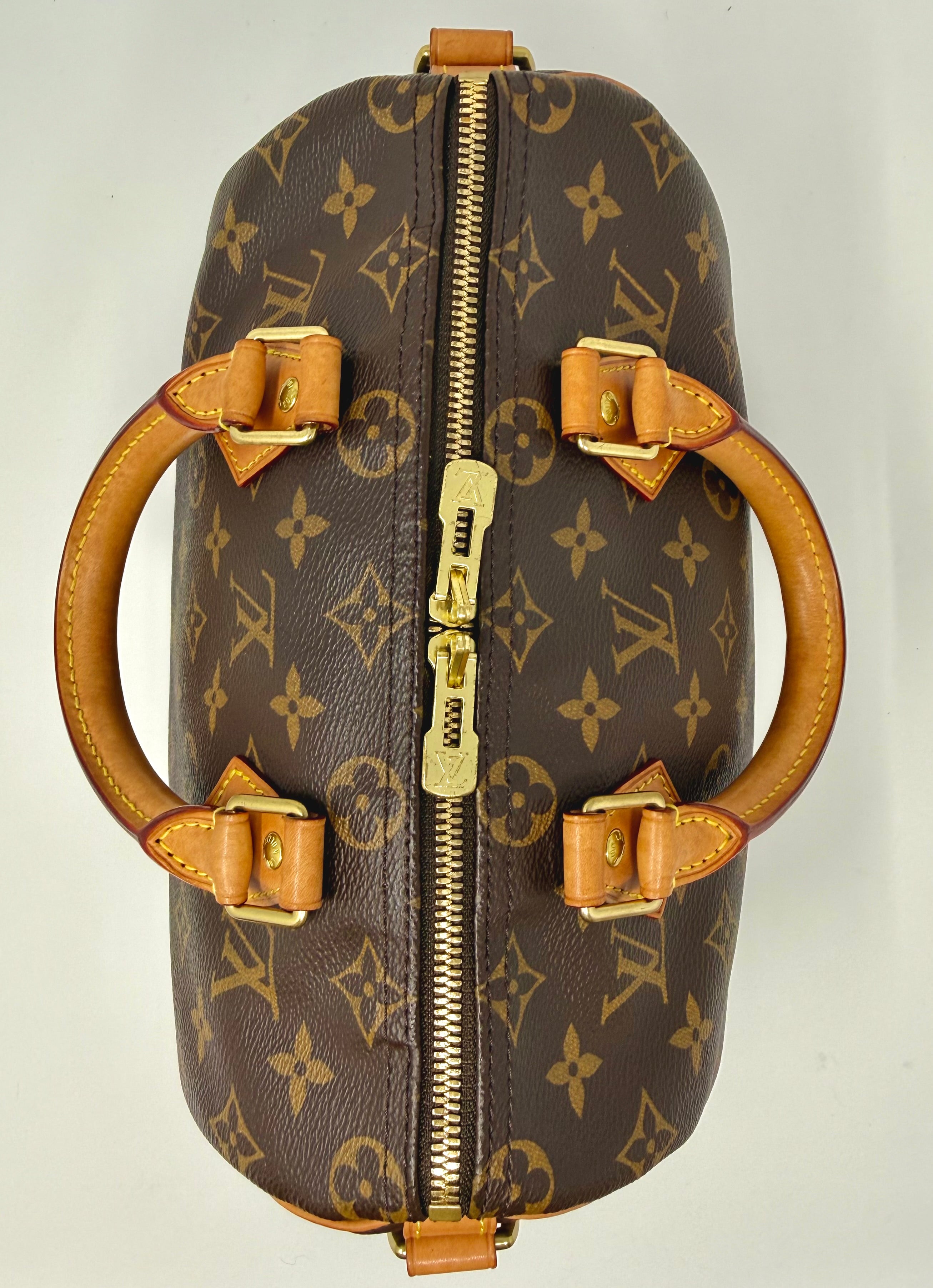 Louis Vuitton Speedy 25 Bandoulière – Monogram Canvas, Modern Version, Post 2021 (Microchipped)