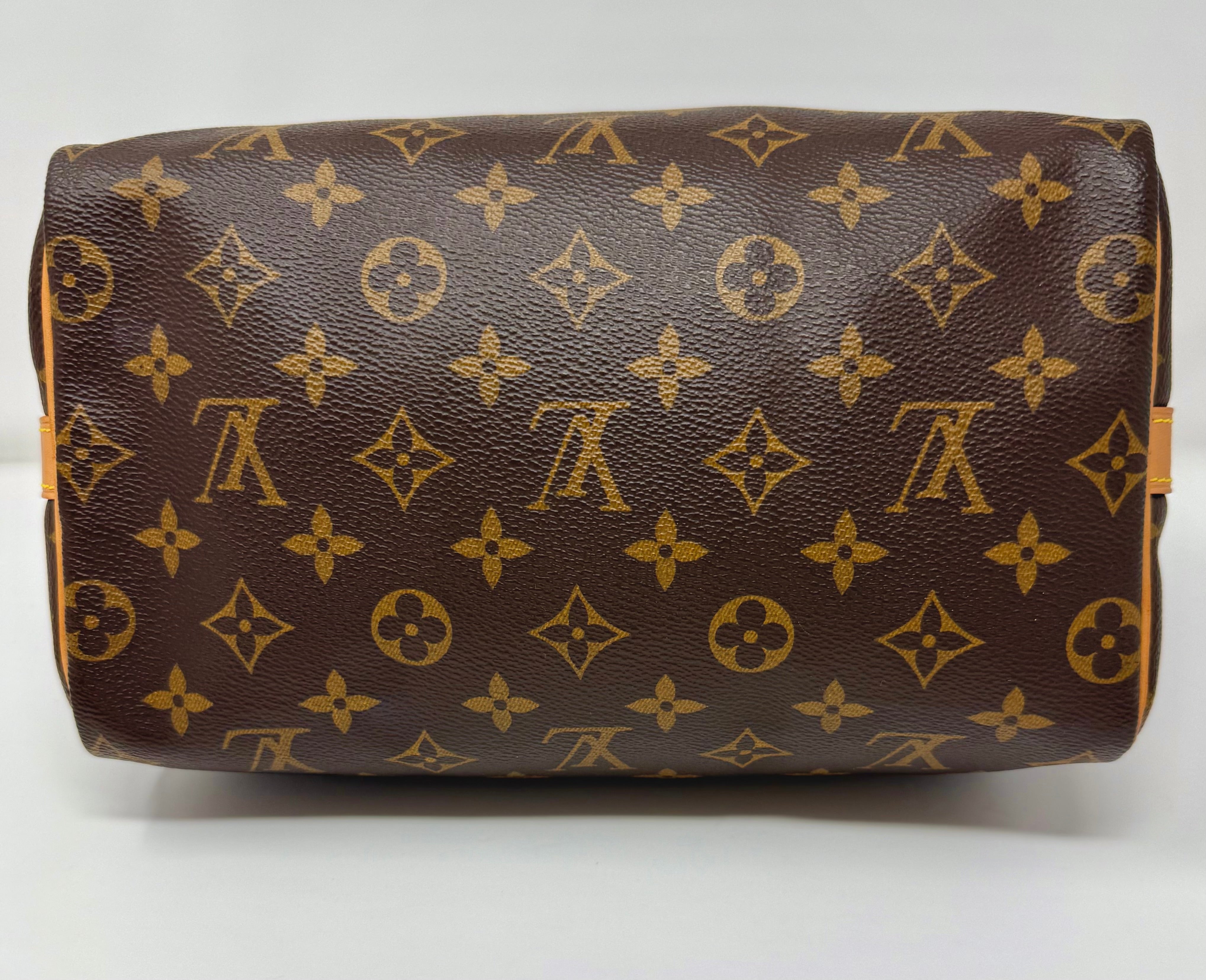 Louis Vuitton Speedy 25 Bandoulière – Monogram Canvas, Modern Version, Post 2021 (Microchipped)