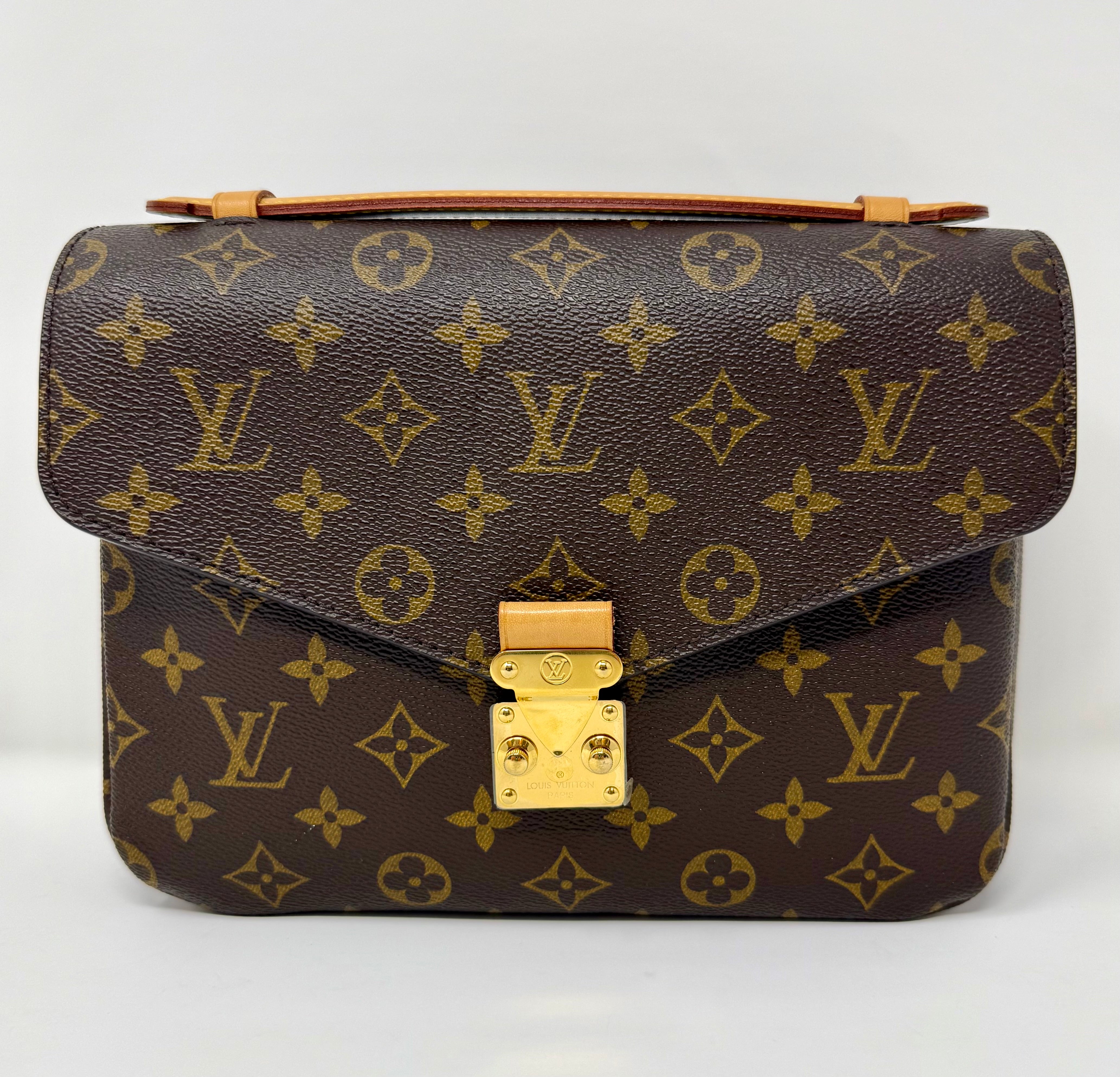 Louis Vuitton Pochette Métis – Monogram Canvas, Gold Hardware, Full Set, Nearly New